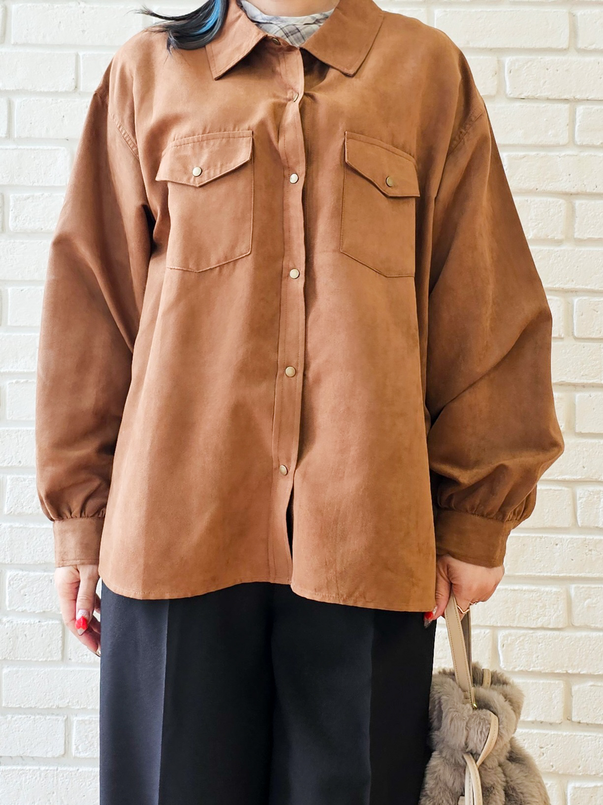 ゆゆさんの「SHOO･LA･RUE｜【S-LL/洗濯機可】なめらかさが心地いい。スエード調ポケットシャツ」を使ったコーディネート