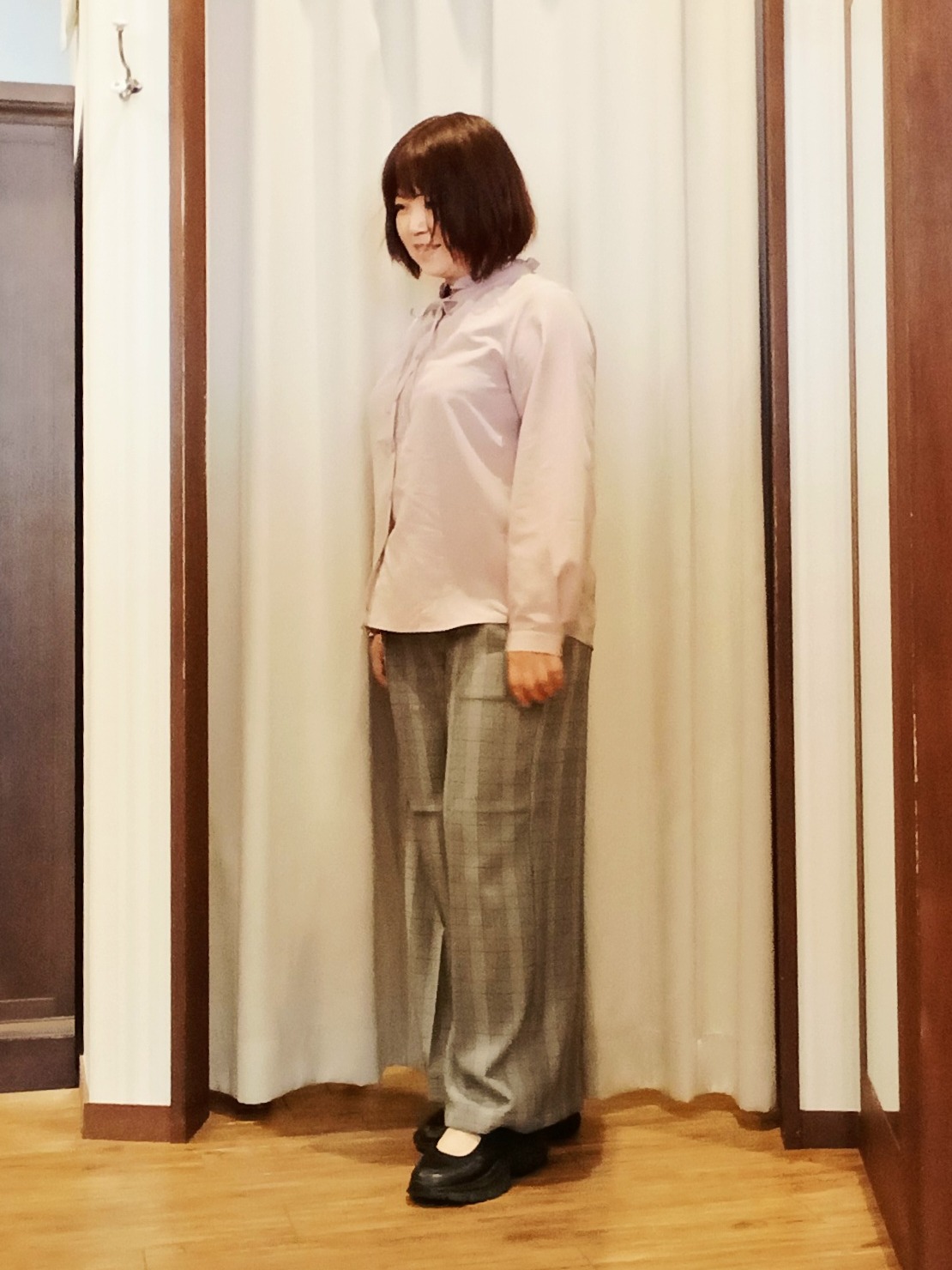みーあさんの「SHOO･LA･RUE｜【S-LL/洗濯機可】お袖レースで華やぐ。フェミニンブラウス」を使ったコーディネート