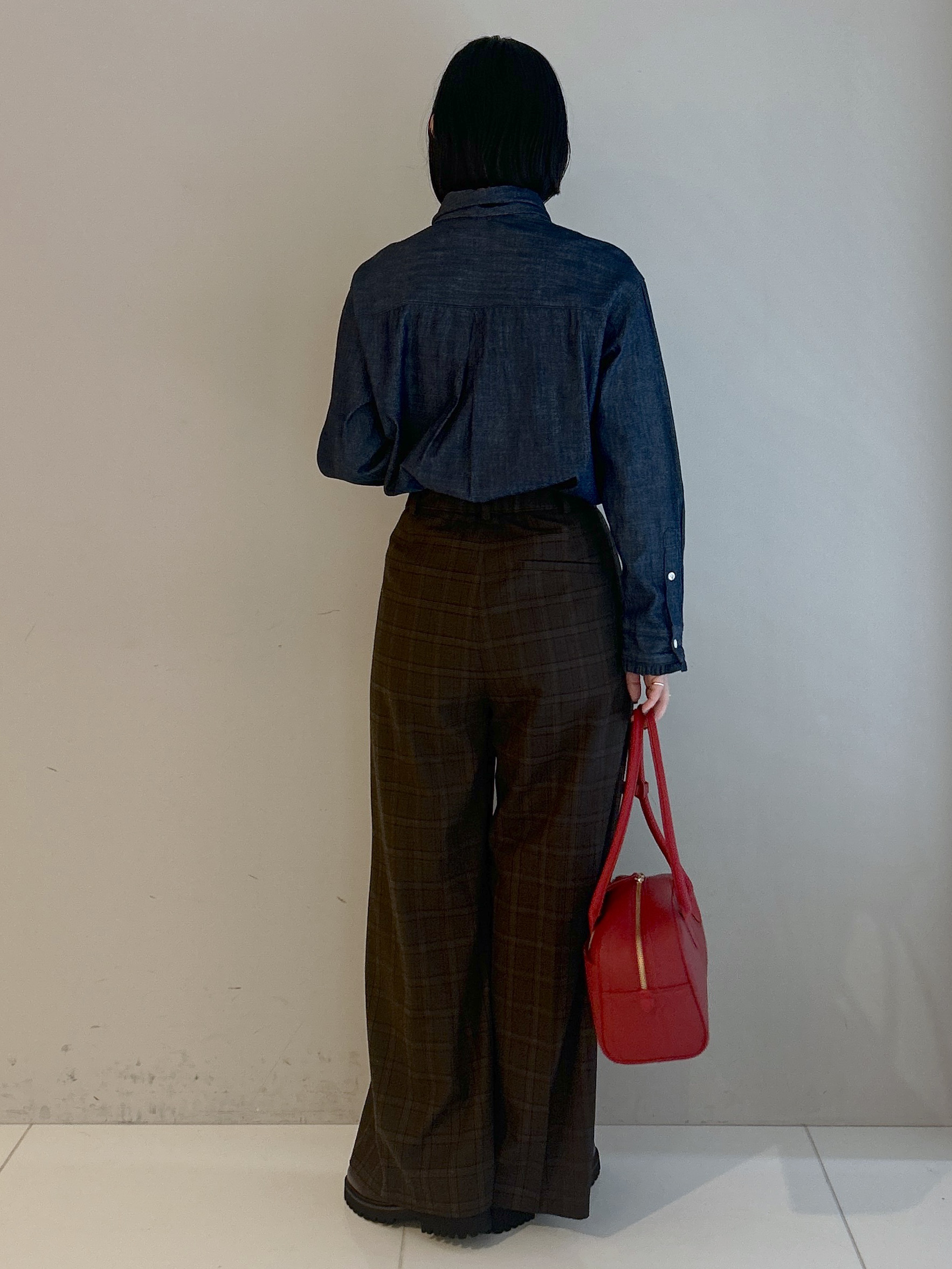 Hirokaさんの「Dessin｜【ボウタイ取り外し可】2WAYデニムフリルシャツ」を使ったコーディネート