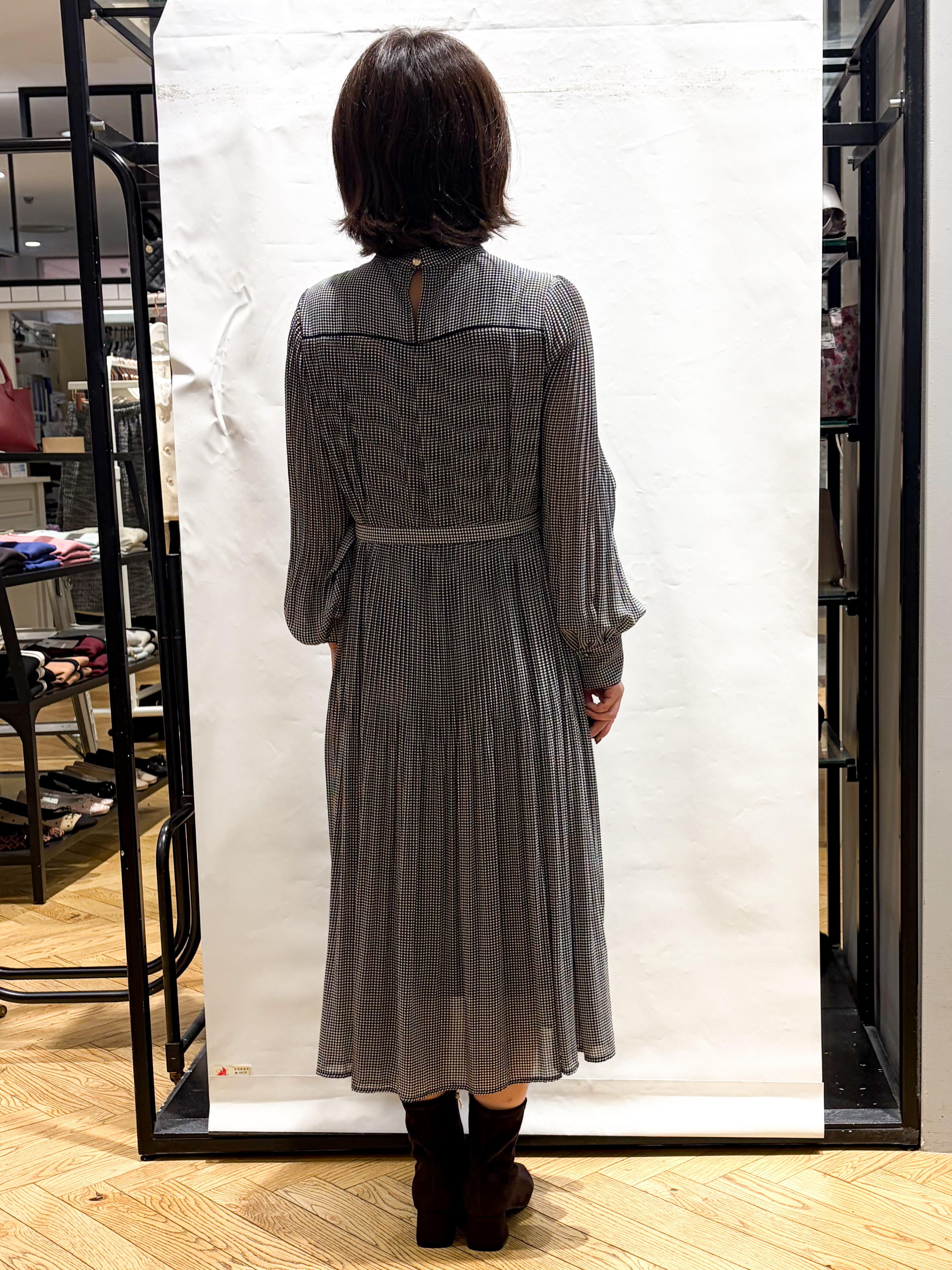グッチさんの「index｜【XS-3Lサイズ】ジョーゼットアソートプリーツワンピース《洗濯機OK／防シワ／イージーアイロン》」を使ったコーディネート