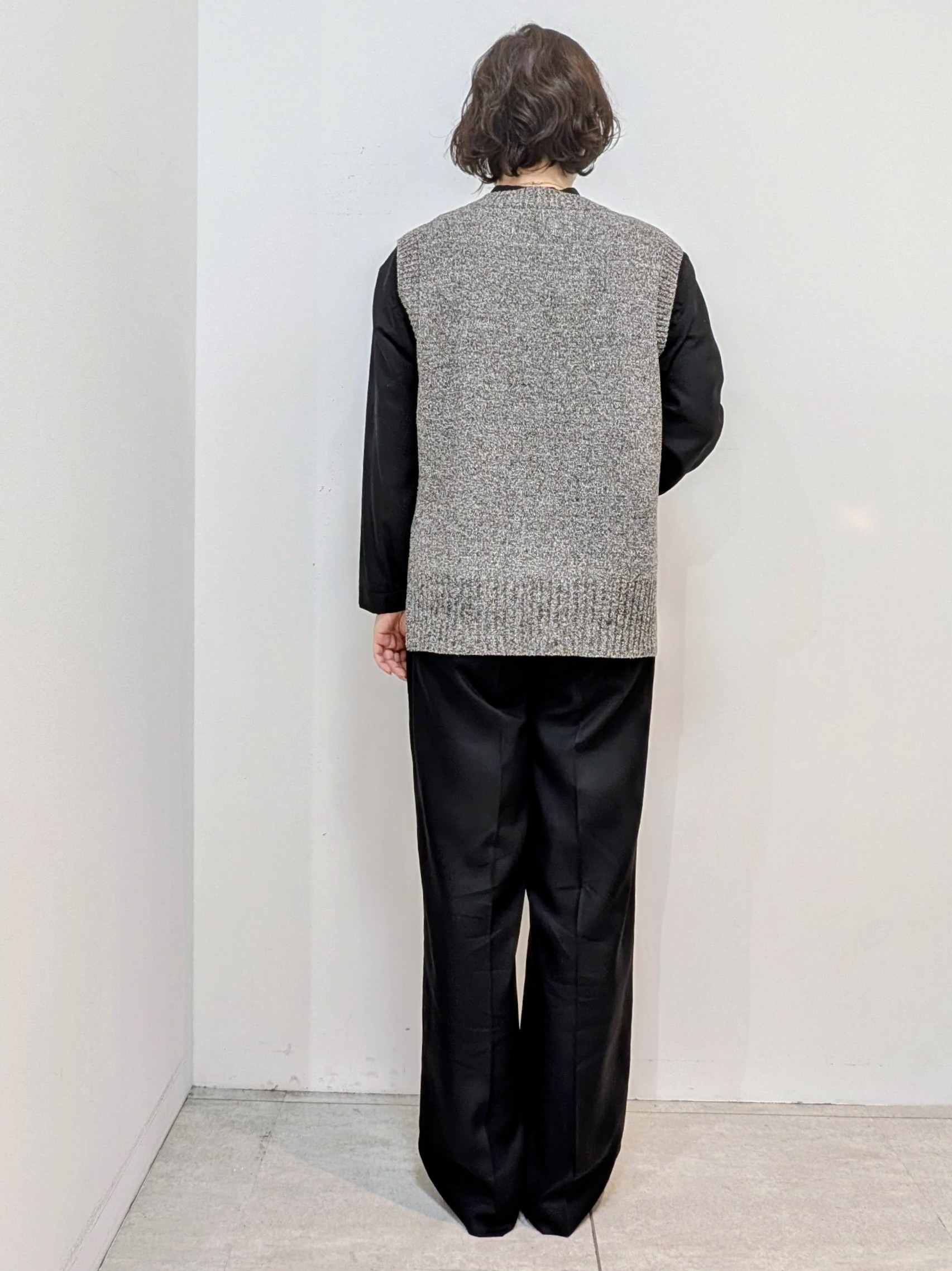 いこさんの「UNTITLED｜【セットアップ可/秋羽織り】メランジツイルシャツ」を使ったコーディネート