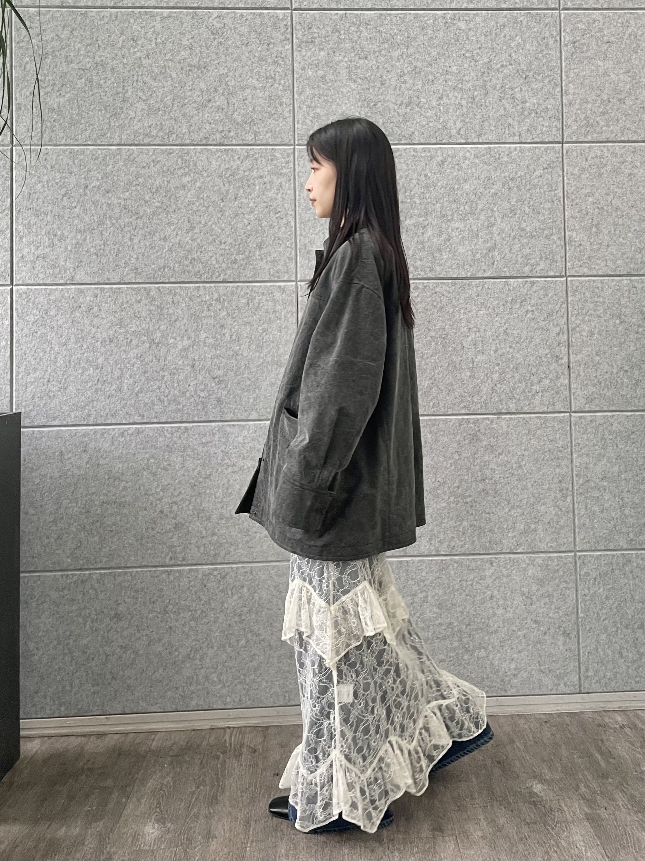 丸山加奈子さんの「CODE A｜pigment denim coverall」を使ったコーディネート