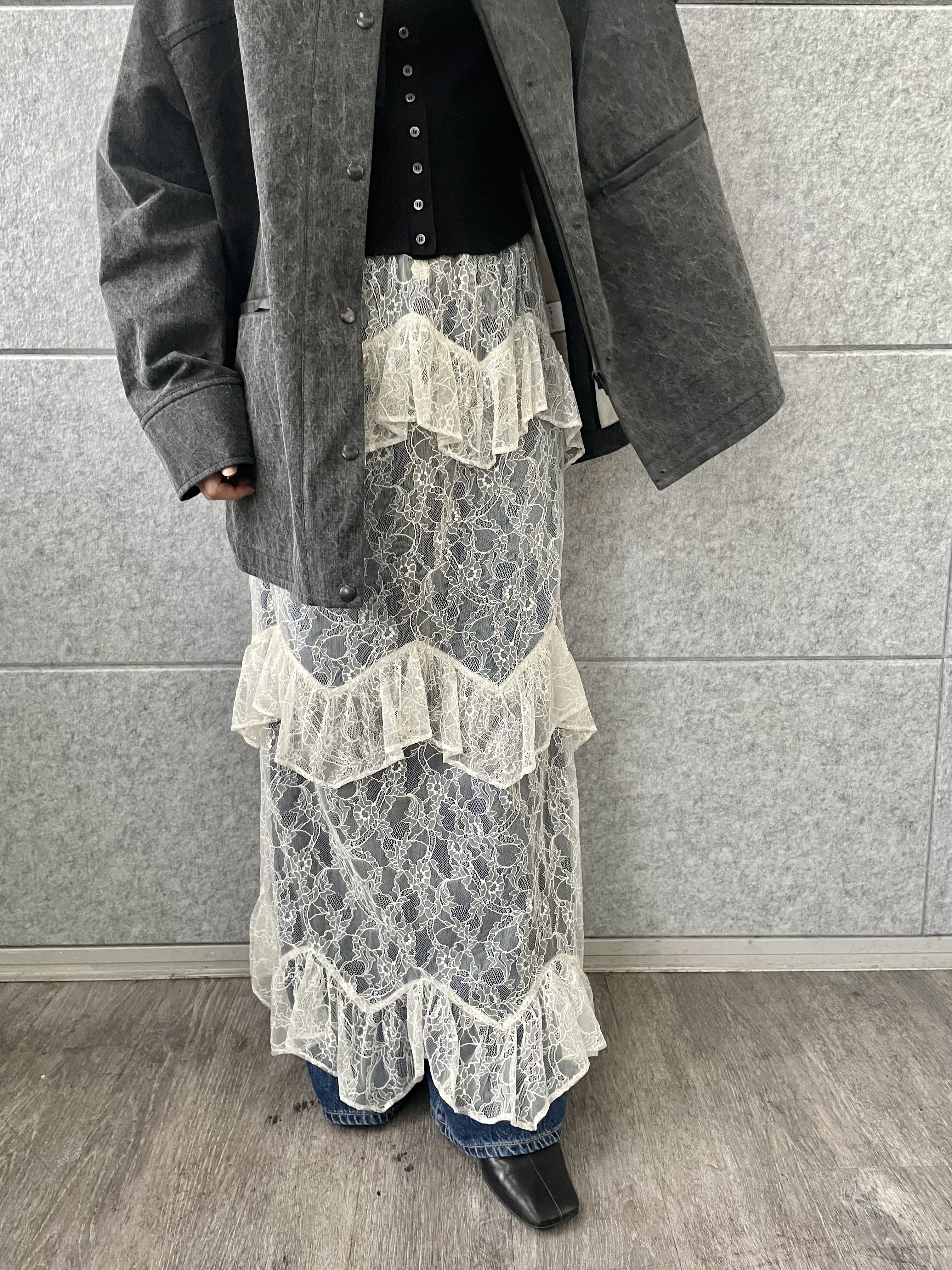 丸山加奈子さんの「CODE A｜pigment denim coverall」を使ったコーディネート