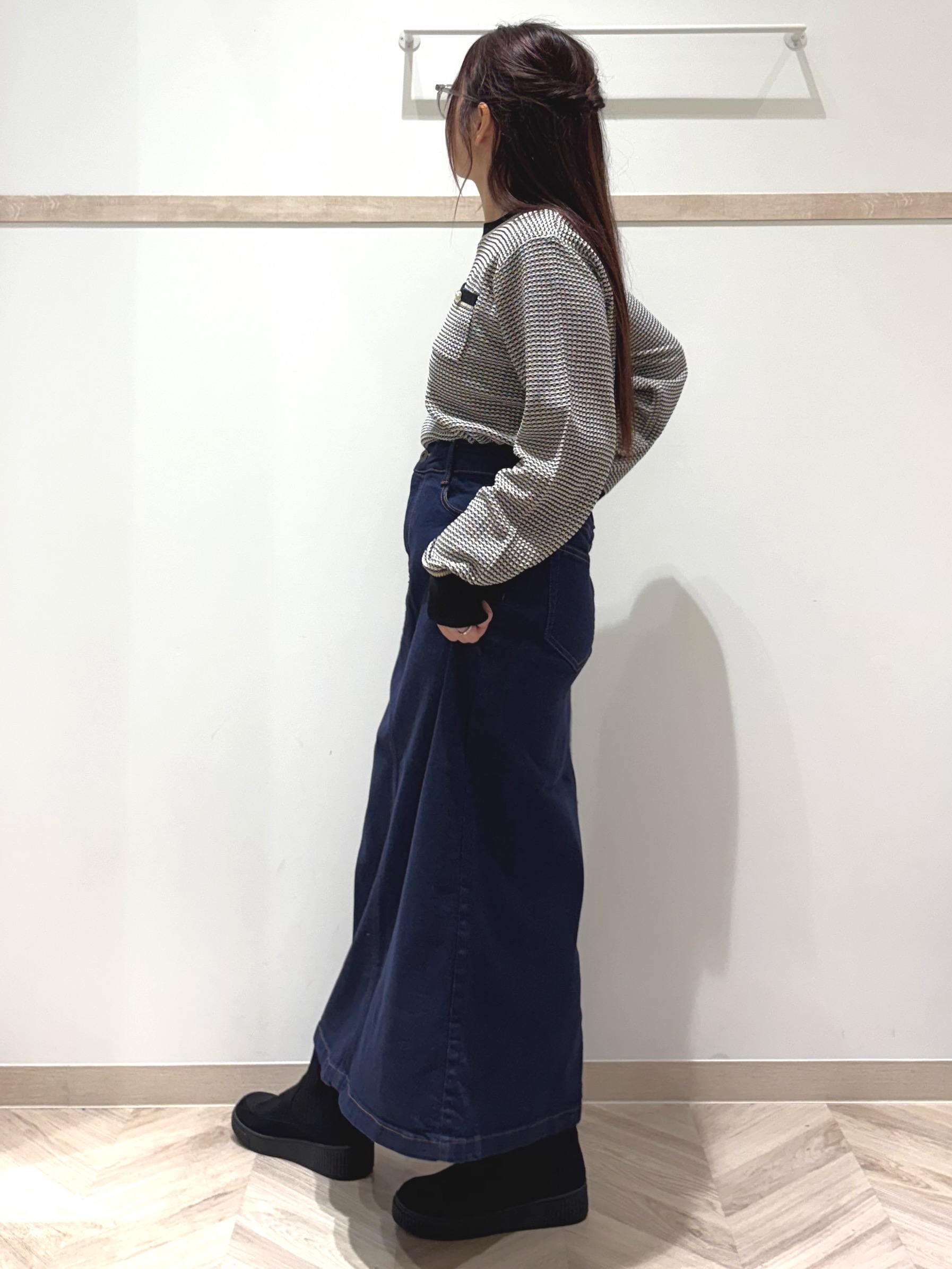 nanaさんの「SHOO･LA･RUE｜【S-LL/洗濯機可】1枚でサマになる カノコ編み配色クルーネックニット」を使ったコーディネート