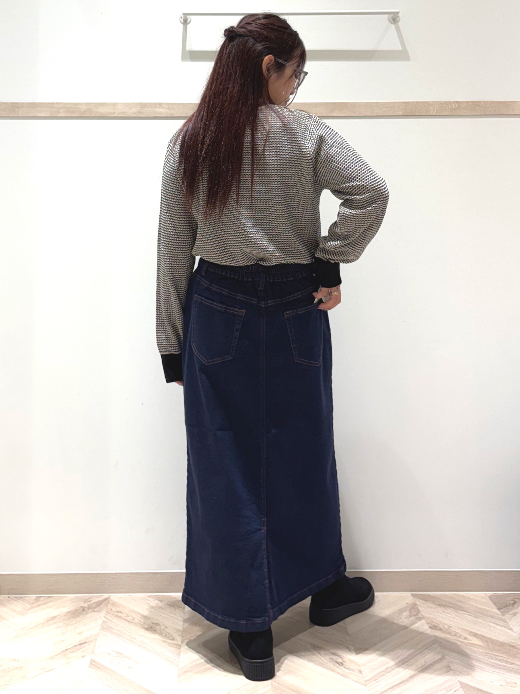nanaさんの「SHOO･LA･RUE｜【S-LL/洗濯機可】1枚でサマになる カノコ編み配色クルーネックニット」を使ったコーディネート