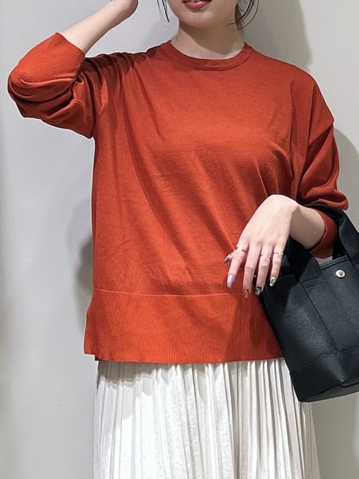 中さんの「OPAQUE.CLIP｜リラクシークルーニット【洗濯機OK】」を使ったコーディネート