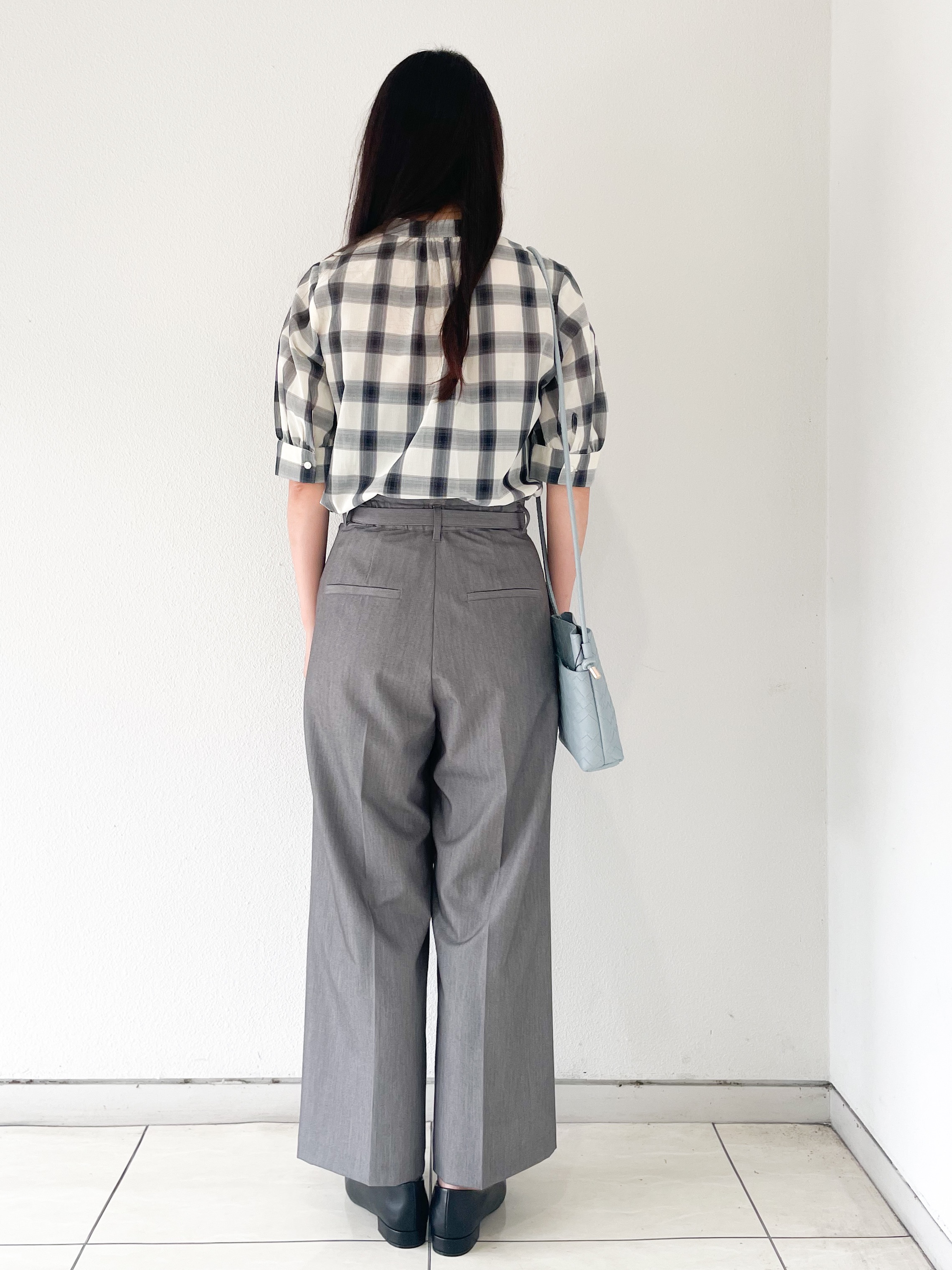 なおさんの「index｜【高通気性】シアーチェックフリルブラウス《洗濯機OK／イージーアイロン》」を使ったコーディネート