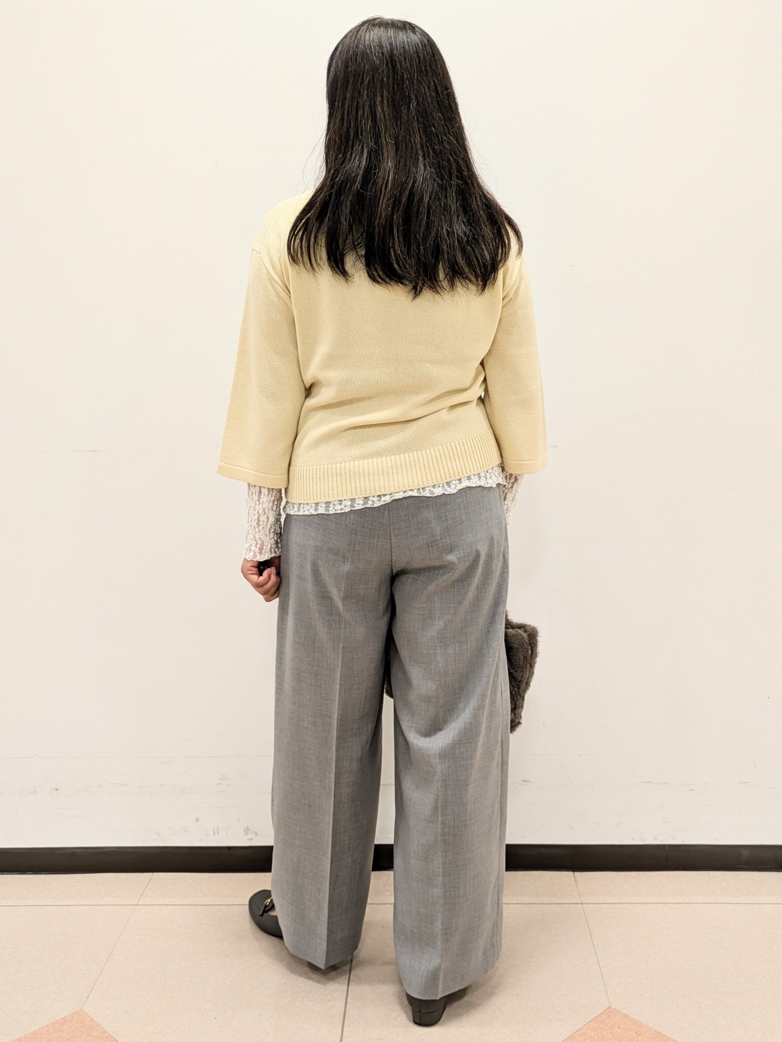 ともさんの「UNTITLED｜【アンサンブル可/手洗い可】杢調プルオーバーニット」を使ったコーディネート
