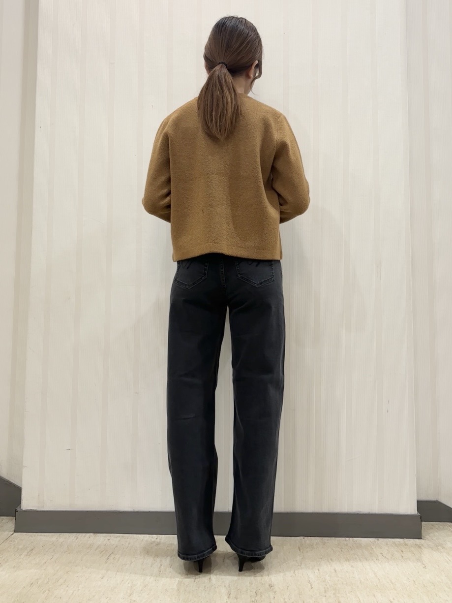 ちひさんの「INDIVI｜【軽やか】ブークレニットジャケット」を使ったコーディネート