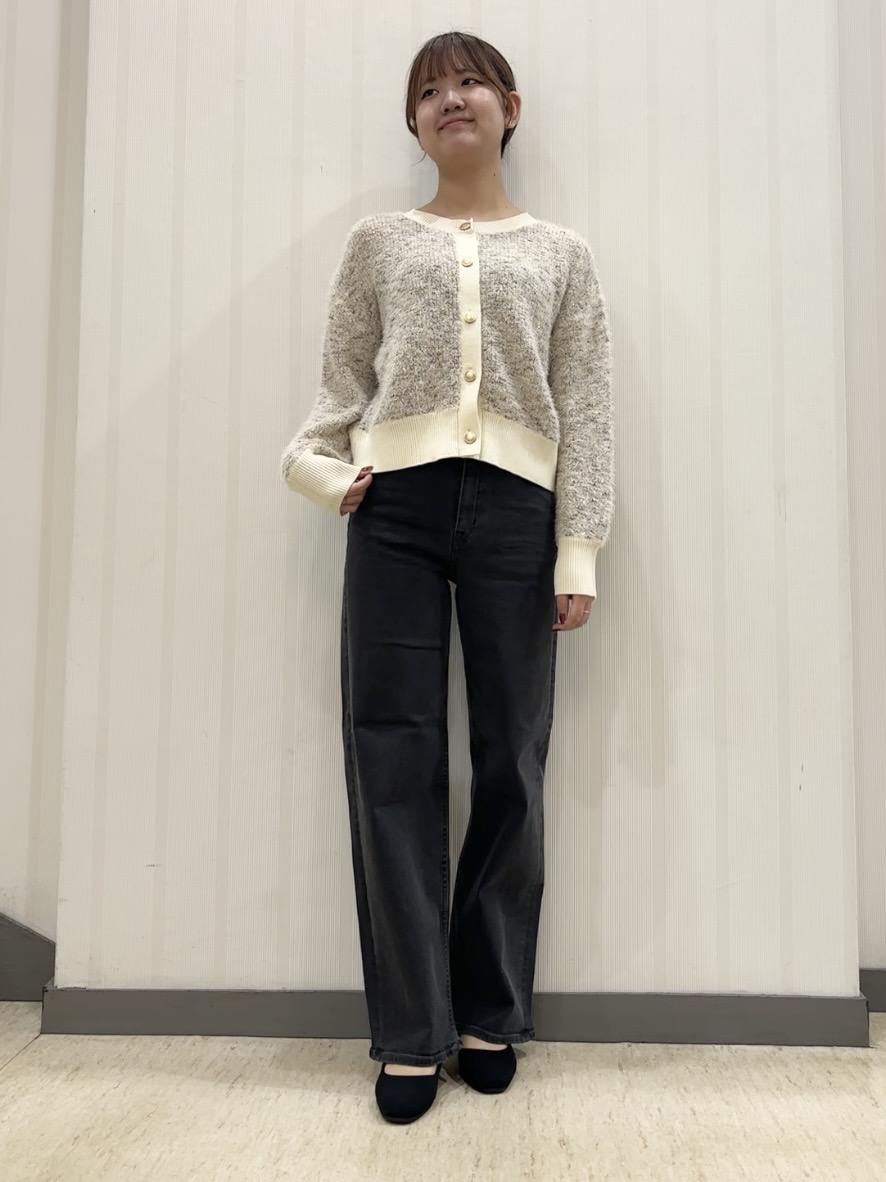 ちひさんの「INDIVI｜【褒められデニム】ワイドストレート デニムパンツ」を使ったコーディネート