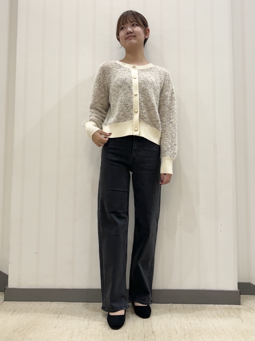 ちひさんの「INDIVI｜【褒められデニム】ワイドストレート デニムパンツ」を使ったコーディネート