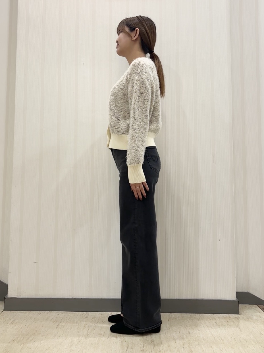 ちひさんの「INDIVI｜【褒められデニム】ワイドストレート デニムパンツ」を使ったコーディネート