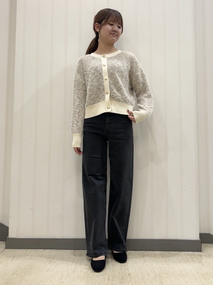 ちひさんの「INDIVI｜【褒められデニム】ワイドストレート デニムパンツ」を使ったコーディネート