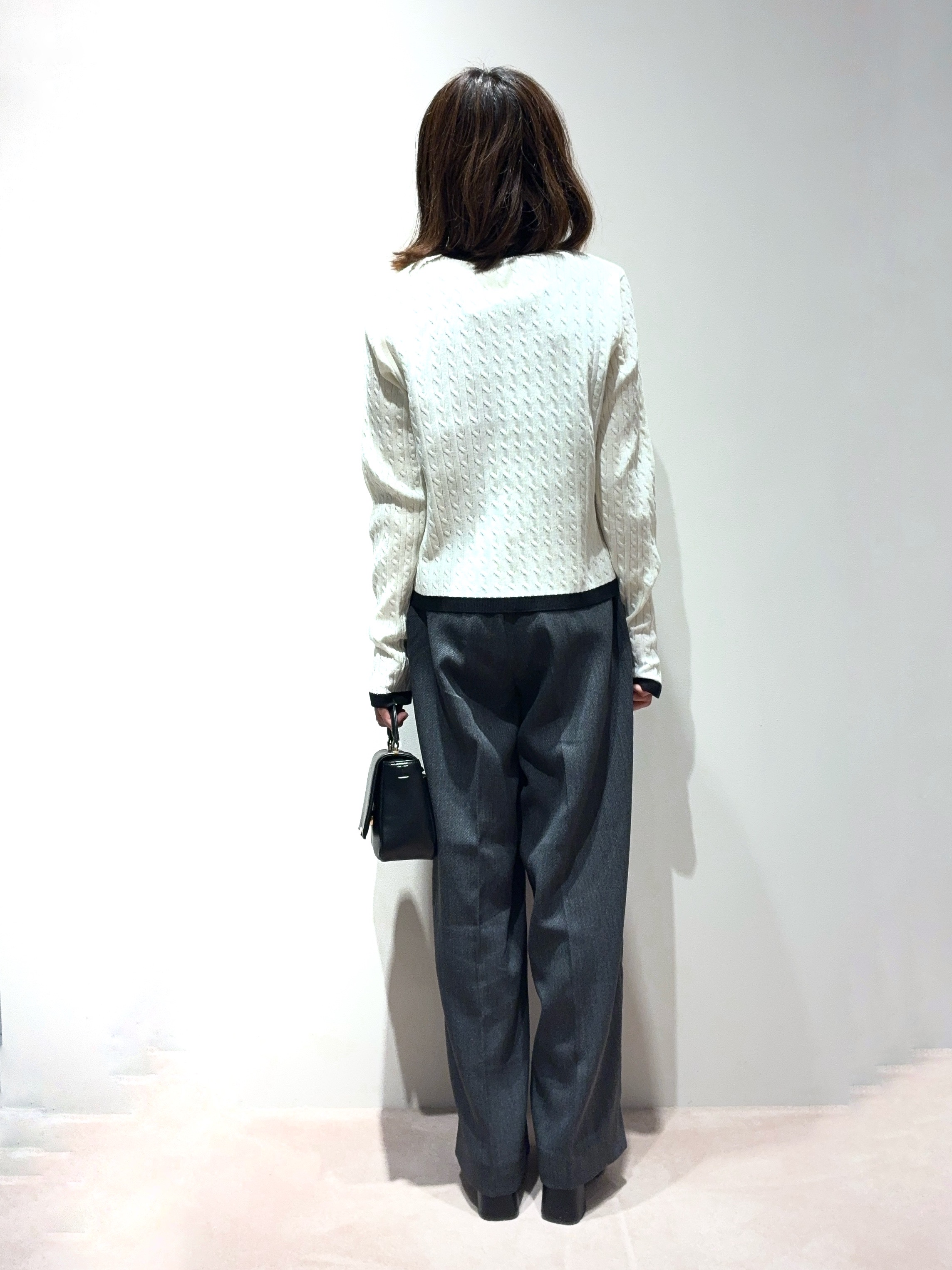 Hashiさんの「OPAQUE.CLIP｜バイカラーケーブルカーディガン【洗濯機OK】」を使ったコーディネート