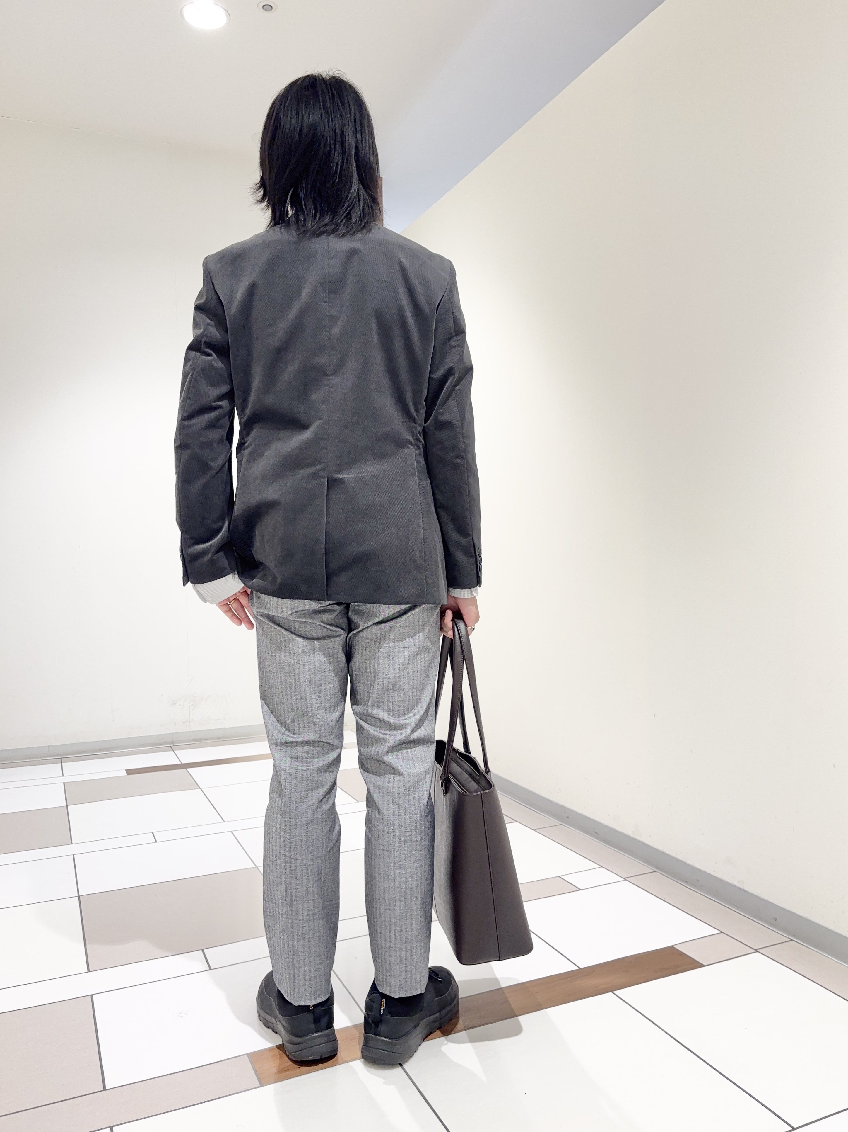 及川さんの「TAKEO KIKUCHI｜【Sサイズ～】ストレッチコーデュロイ ジャケット」を使ったコーディネート