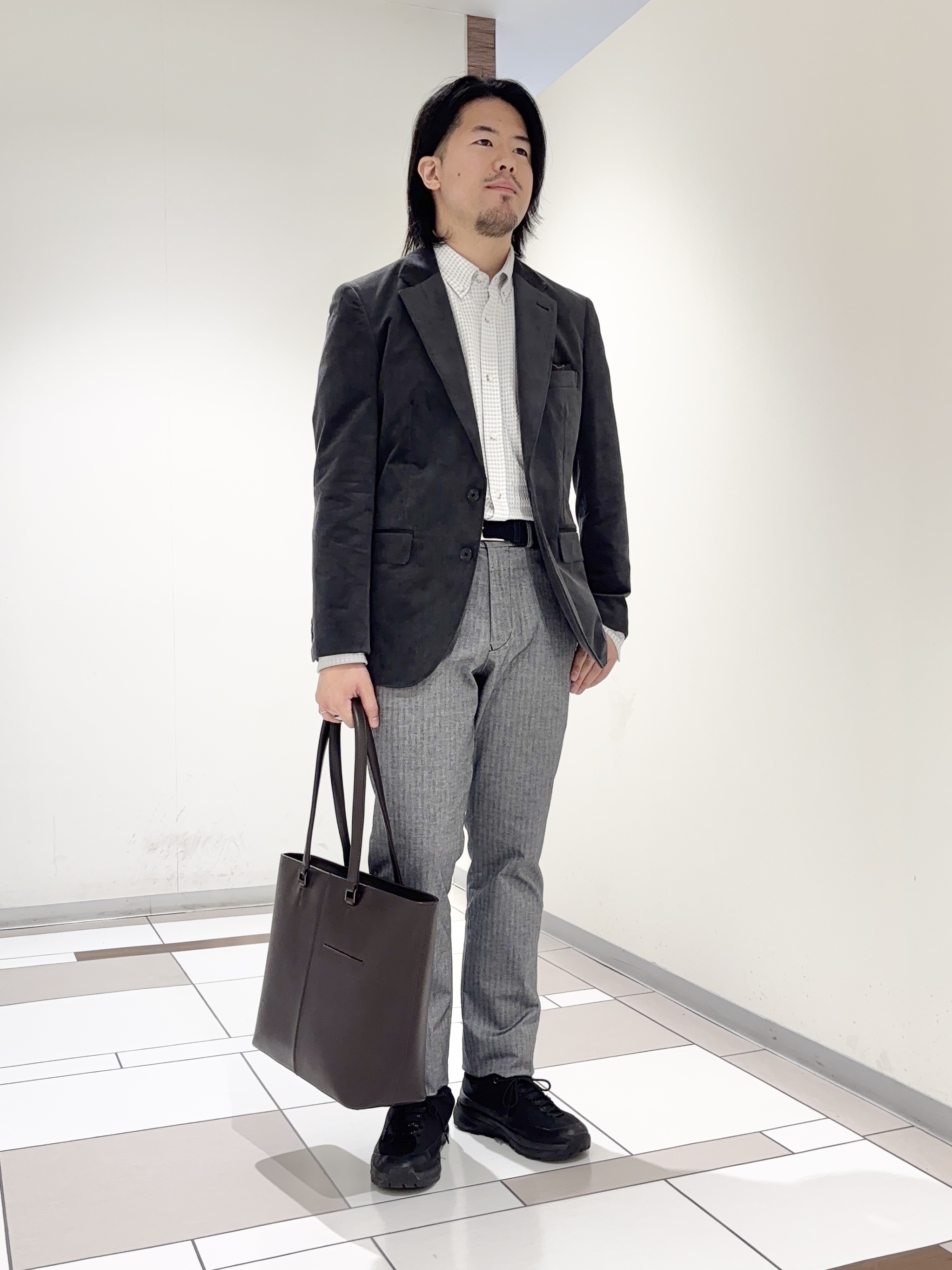 及川さんの「TAKEO KIKUCHI｜【Sサイズ～】ストレッチコーデュロイ ジャケット」を使ったコーディネート