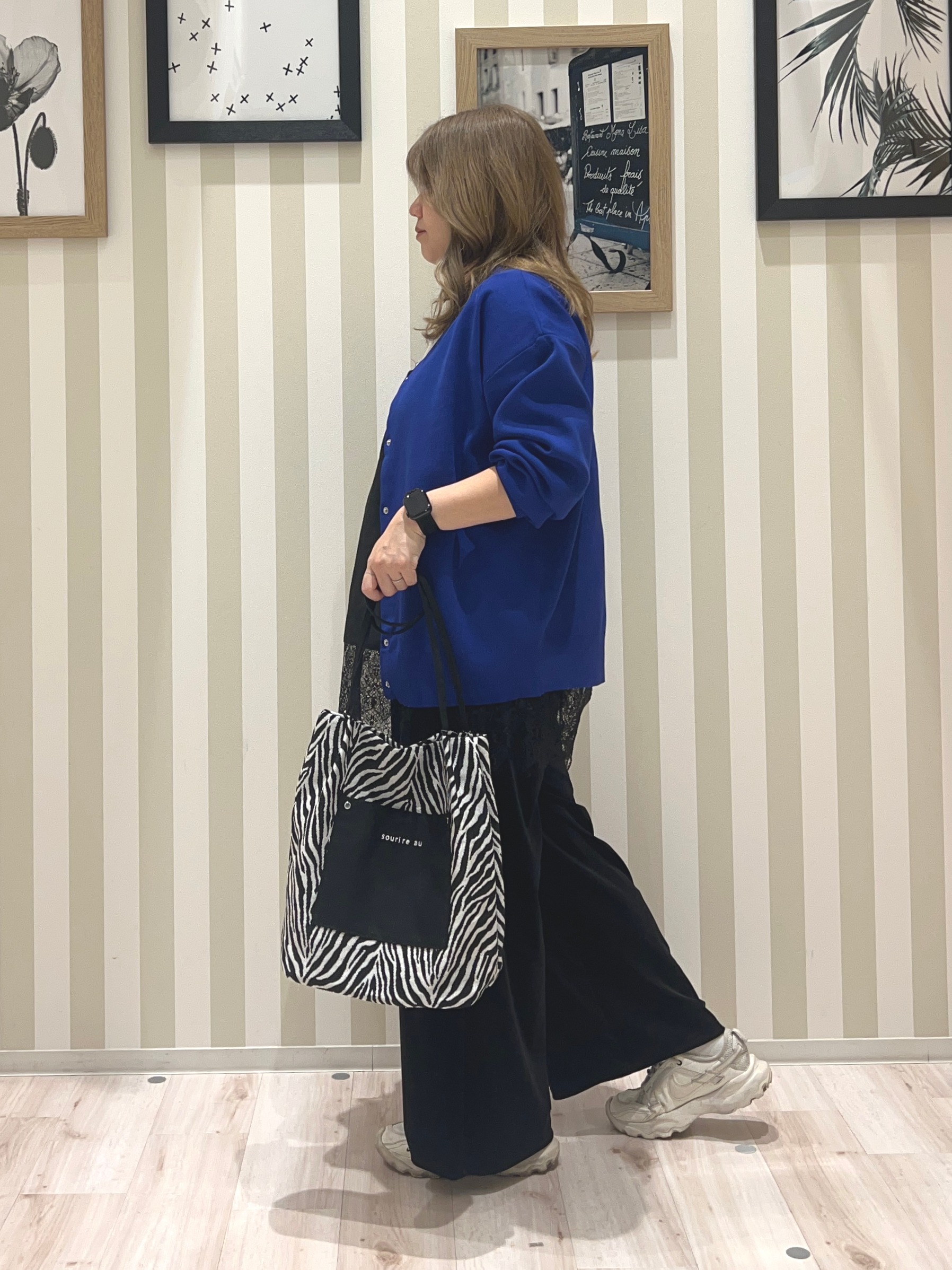 mさんの「SHOO･LA･RUE｜【セットアップ可/洗濯機可】軽やかに羽織れる スポンディッシュ ニットカーディガン」を使ったコーディネート