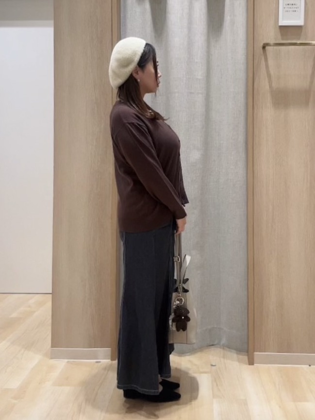 たけちゃんさんの「grove｜【毛玉軽減・2タイプから着丈選べる】キレイが続く Vネックカーディガン」を使ったコーディネート