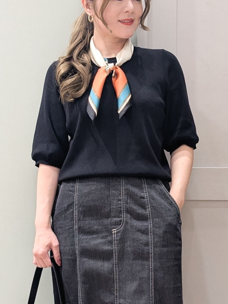 kuwawaさんの「grove｜【シリーズ累計36万枚/UVカット・ひんやり・洗濯機OK】やわらかドライタッチ 五分袖クルーネックニ」を使ったコーディネート