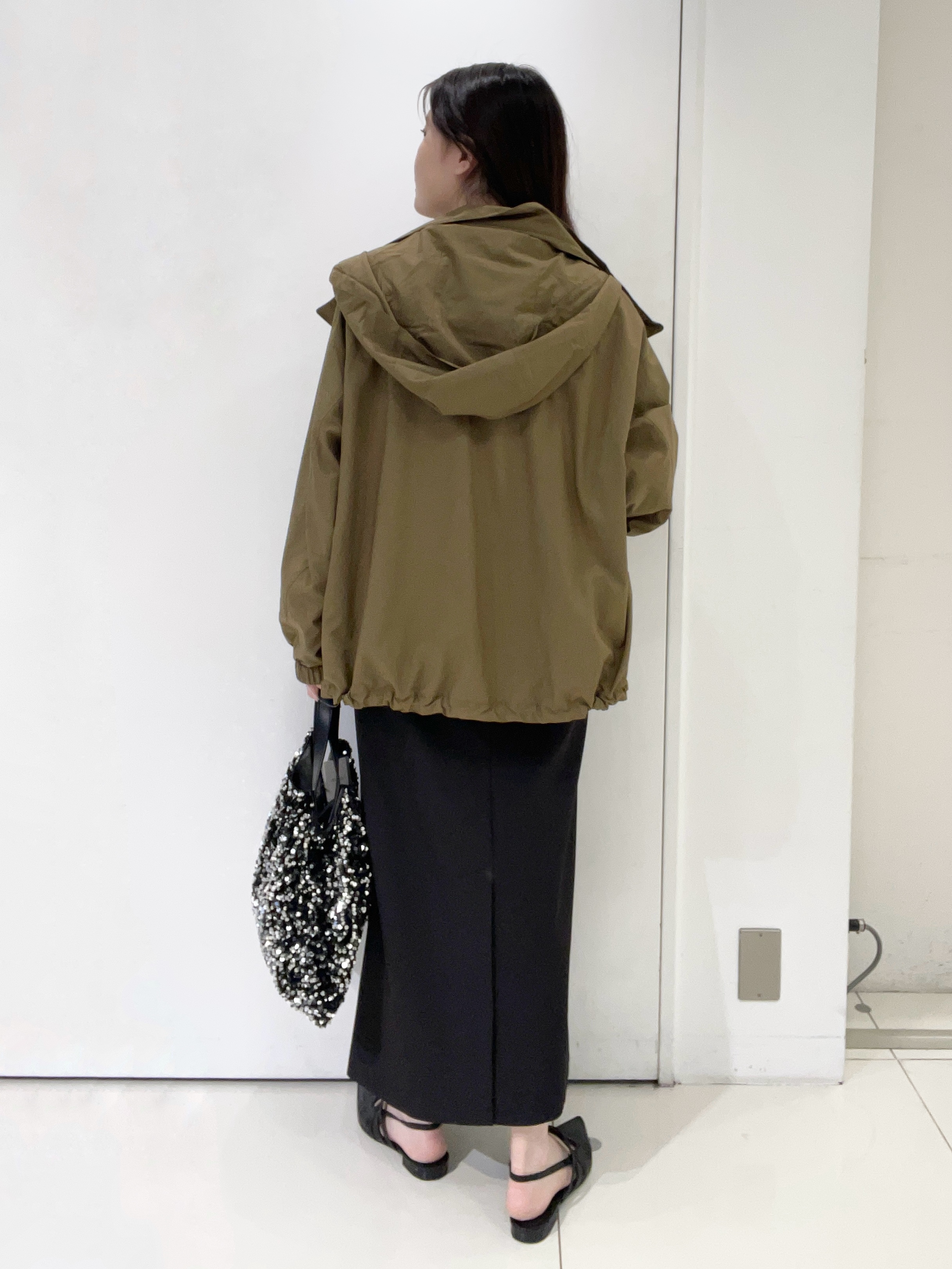 moeさんの「UNTITLED｜【撥水/秋羽織り】タフタマウンテンパーカー」を使ったコーディネート