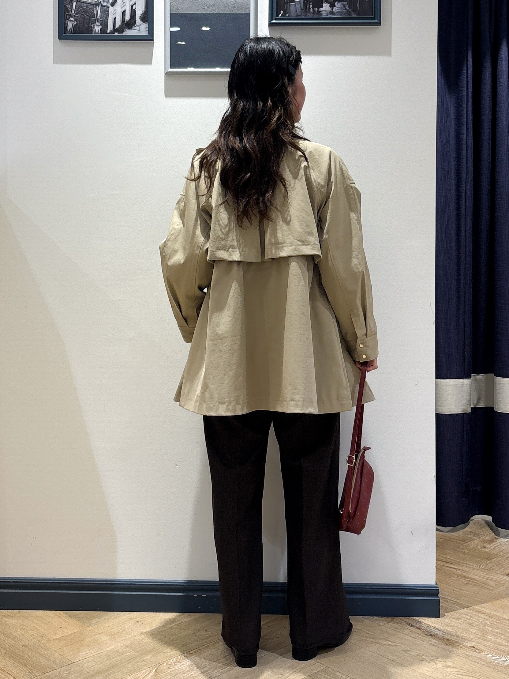 ayakaさんの「grove｜【撥水／シルエット2WAY】ゆったり着られて体型カバー◎ スタンドネック テントラインコート」を使ったコーディネート