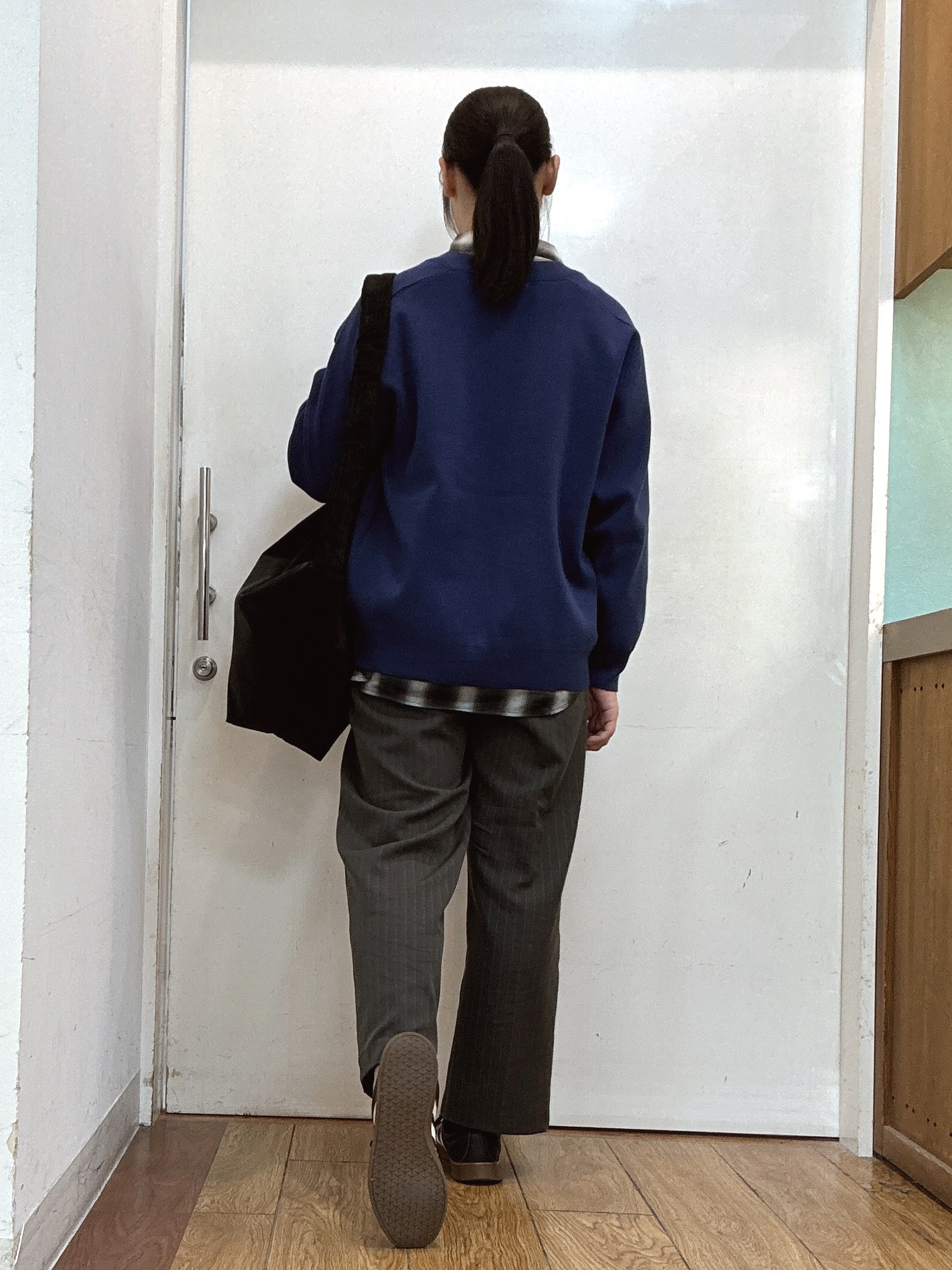 Karinさんの「SHOO･LA･RUE｜【毛玉になりにくい/S-LL/洗濯機可/体型カバー】Vネックゆったりカーディガン」を使ったコーディネート