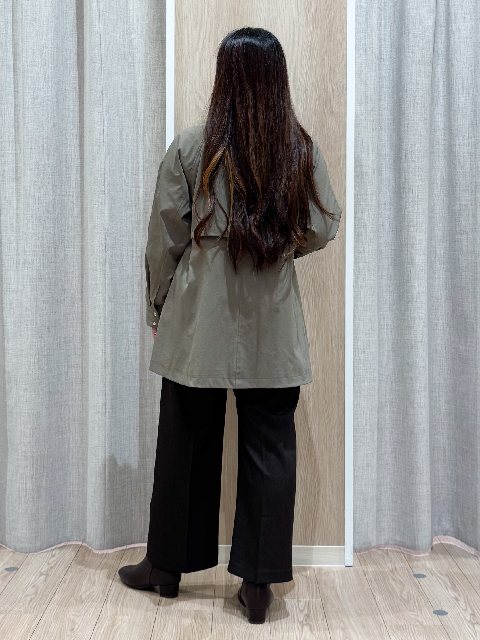 sachiさんの「grove｜【撥水／シルエット2WAY】ゆったり着られて体型カバー◎ スタンドネック テントラインコート」を使ったコーディネート