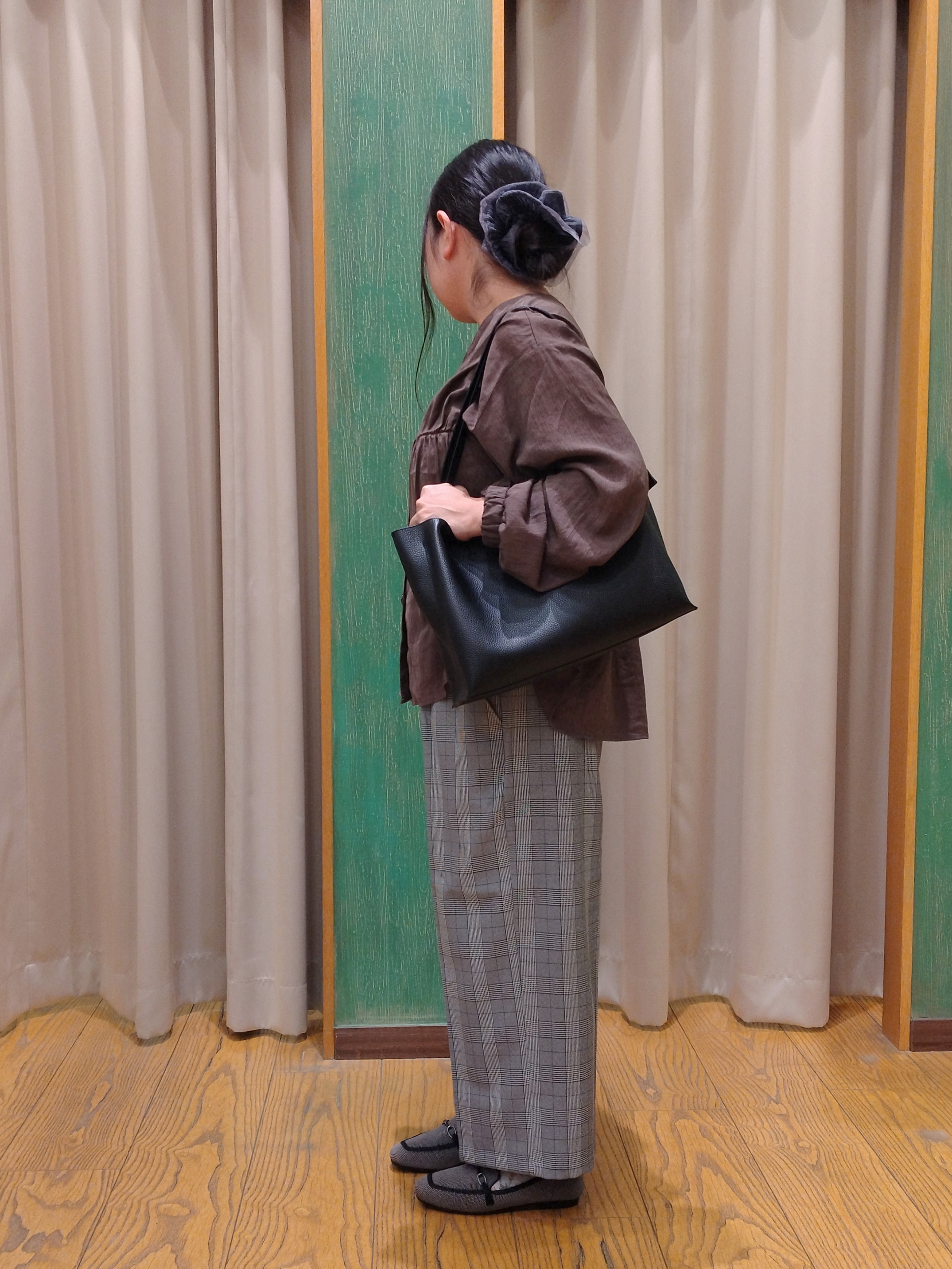 おっしーさんの「SHOO･LA･RUE｜【S-LL/洗濯機可】着痩せシルエット シャーリングシャツカーディガン」を使ったコーディネート
