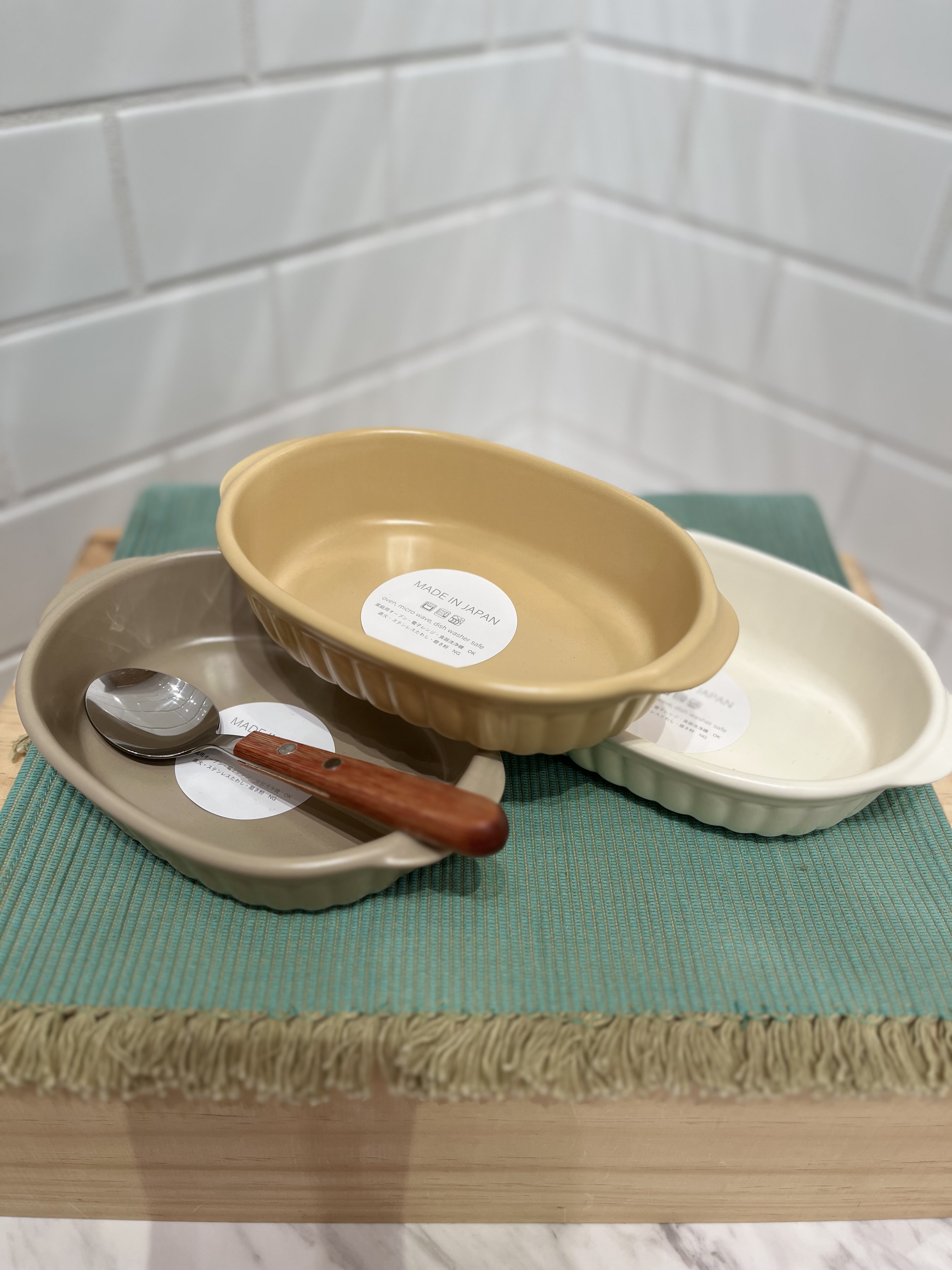 おまつさんの「212 KITCHEN STORE｜KOS ラウンドグラタン アイボリー」を使ったコーディネート