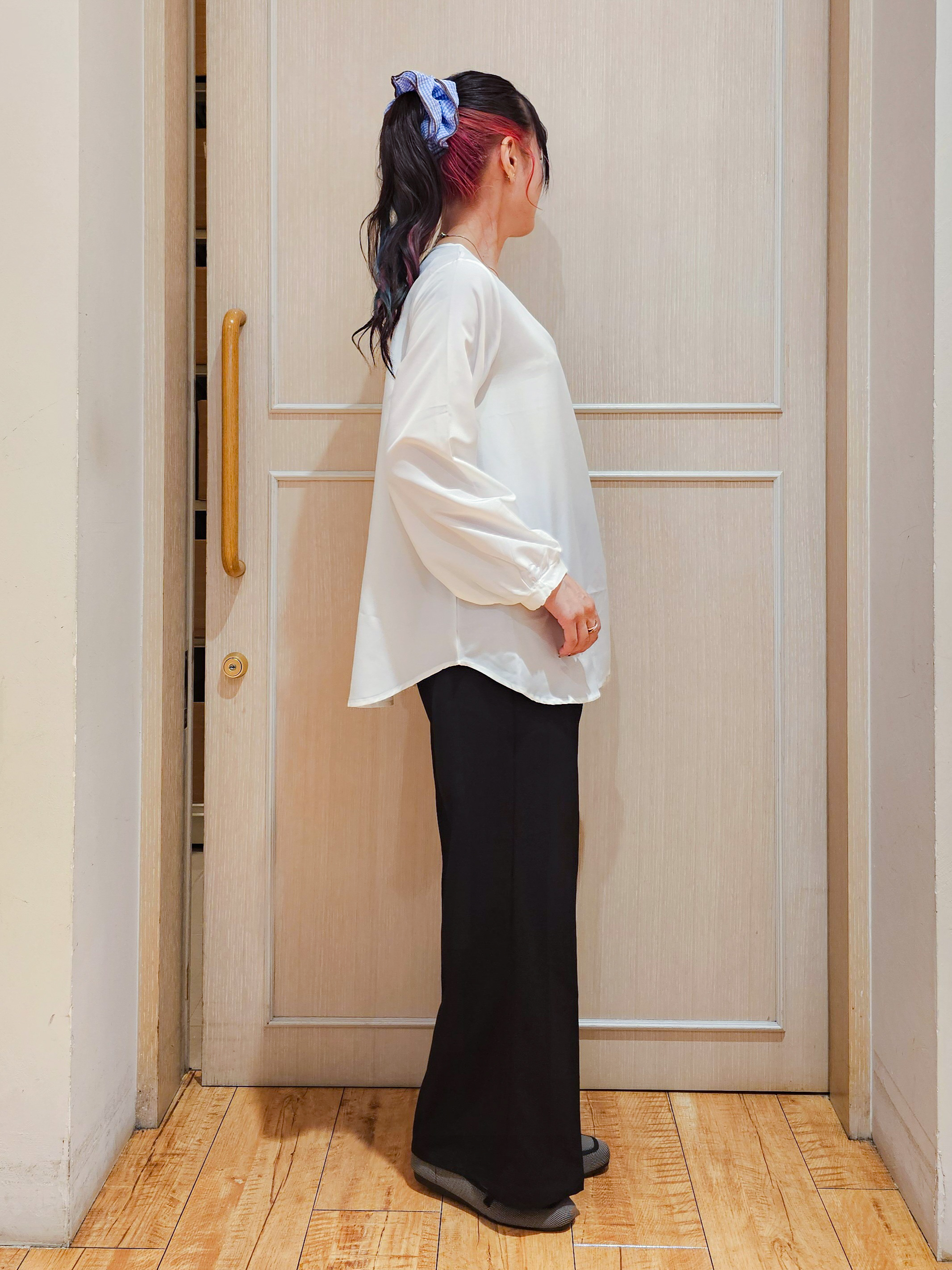 ゆゆさんの「SHOO･LA･RUE｜【2点セット/S-LL】着回し自在 スポンディッシュニットベスト＆フレアシャツ」を使ったコーディネート