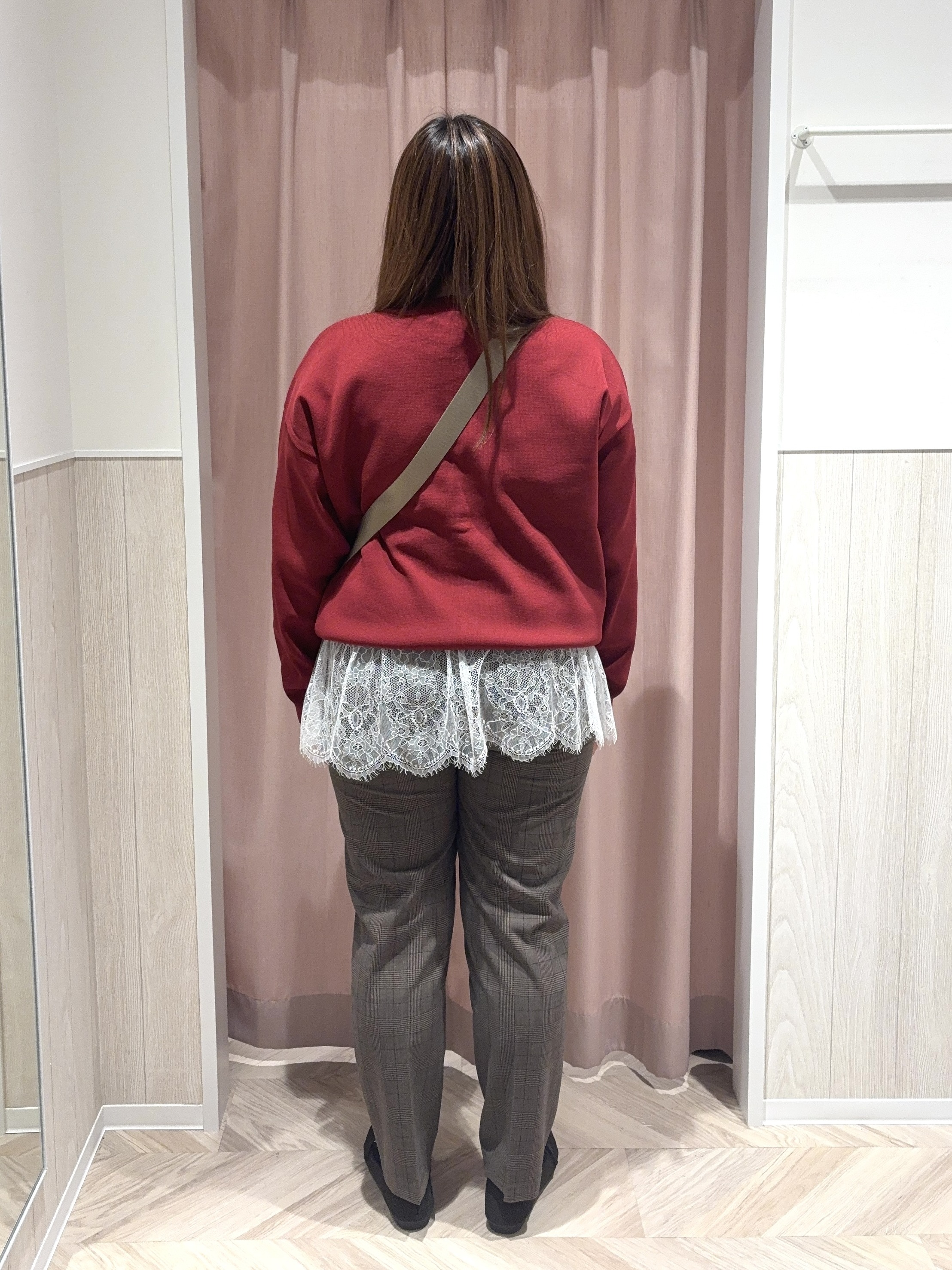 HANNAさんの「SHOO･LA･RUE｜【セットアップ可/洗濯機可】軽やかに羽織れる スポンディッシュ ニットカーディガン」を使ったコーディネート