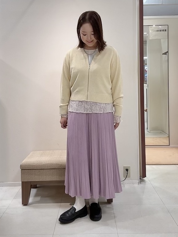 YUIさんの「UNTITLED｜【アンサンブル可/秋羽織り】杢調ジップカーディガン」を使ったコーディネート