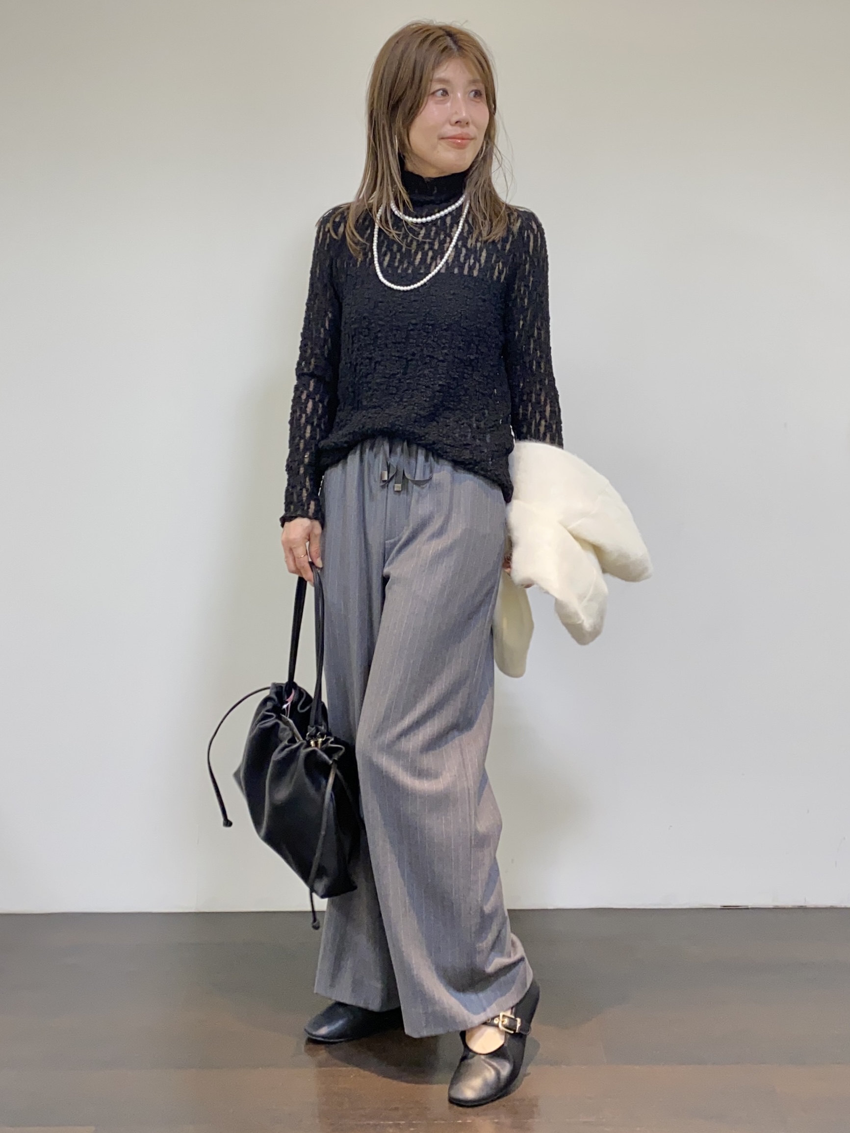 tomoさんの「UNTITLED｜【軽アウター/秋羽織り】シャギージップカーデ」を使ったコーディネート