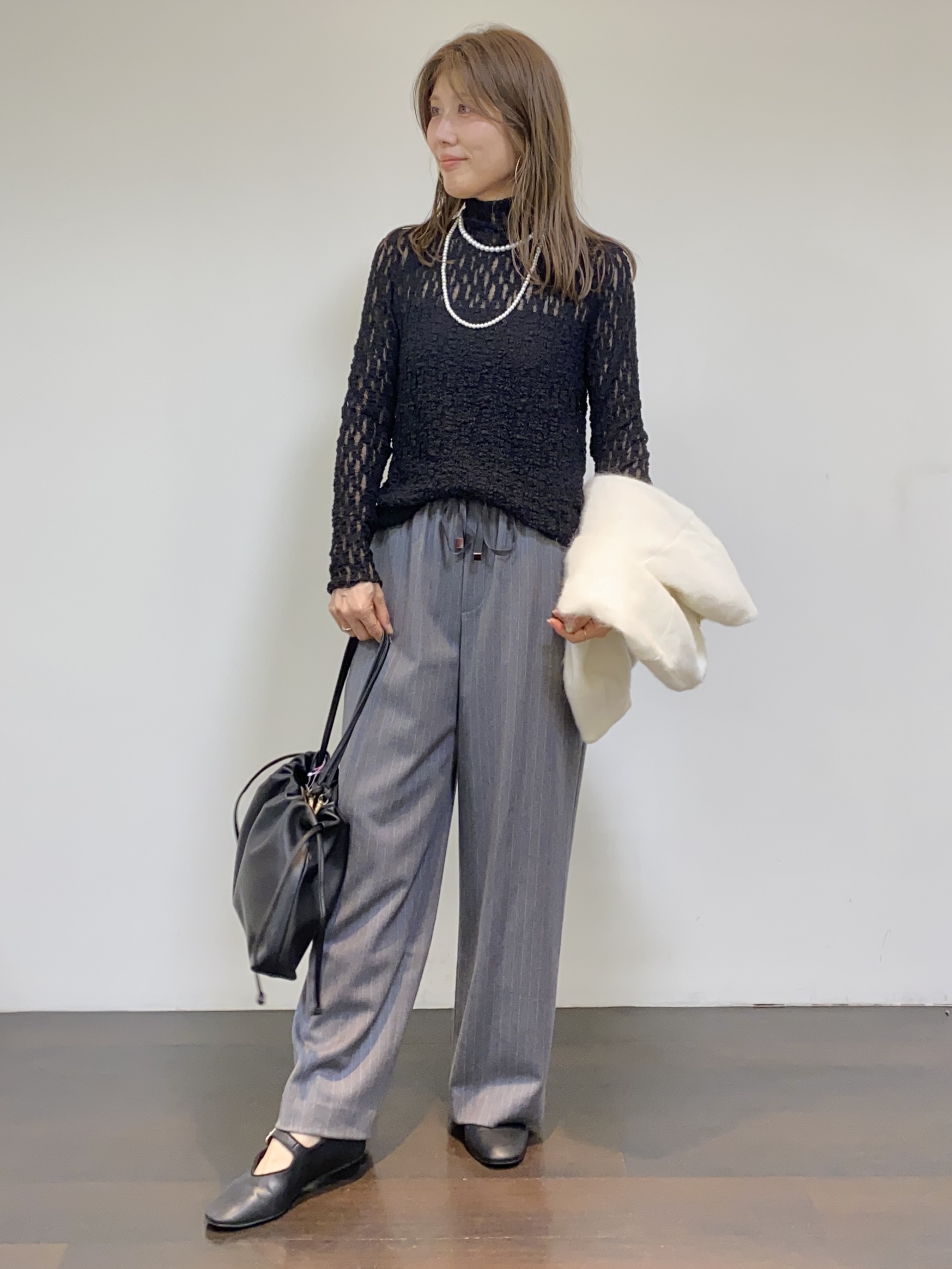 tomoさんの「UNTITLED｜【軽アウター/秋羽織り】シャギージップカーデ」を使ったコーディネート