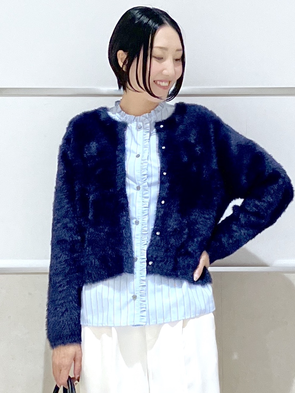 eriko さんの「Dessin｜【オンオフ使える/シワになりにくい/洗濯機OK】ストライプフリルブラウス6分袖」を使ったコーディネート