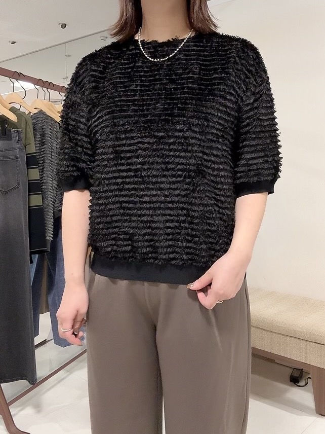 YUIさんの「UNTITLED｜【秋映え/体型カバー】フェザージャガードプルオーバー」を使ったコーディネート