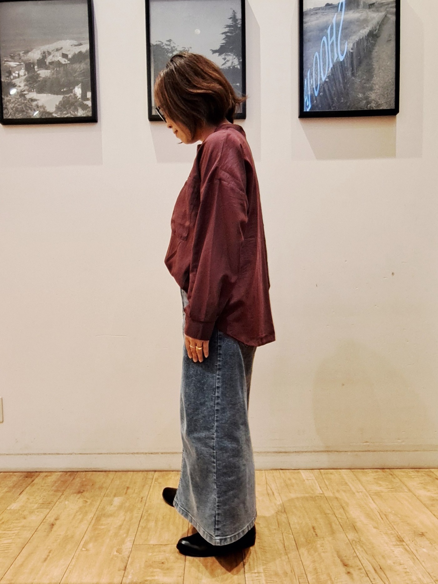 倉沢　和美さんの「SHOO･LA･RUE｜【洗濯後しわになりにくい/S-LL】こなれ見え ゆるっと キーネック金ボタンポケットシャツ」を使ったコーディネート