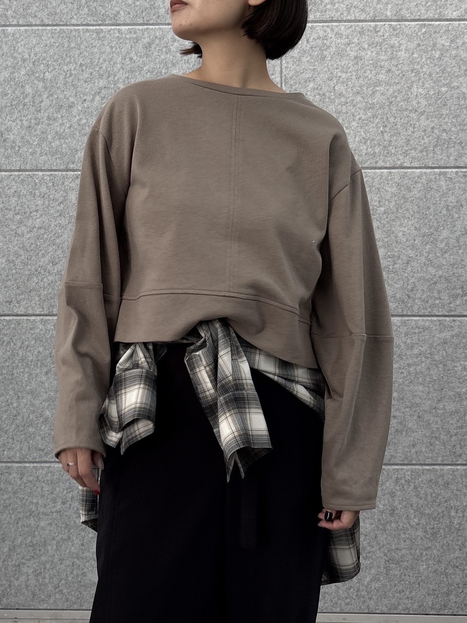 ayanoさんの「INDIVI｜ロングスリーブフォルムカットソー【洗える】」を使ったコーディネート