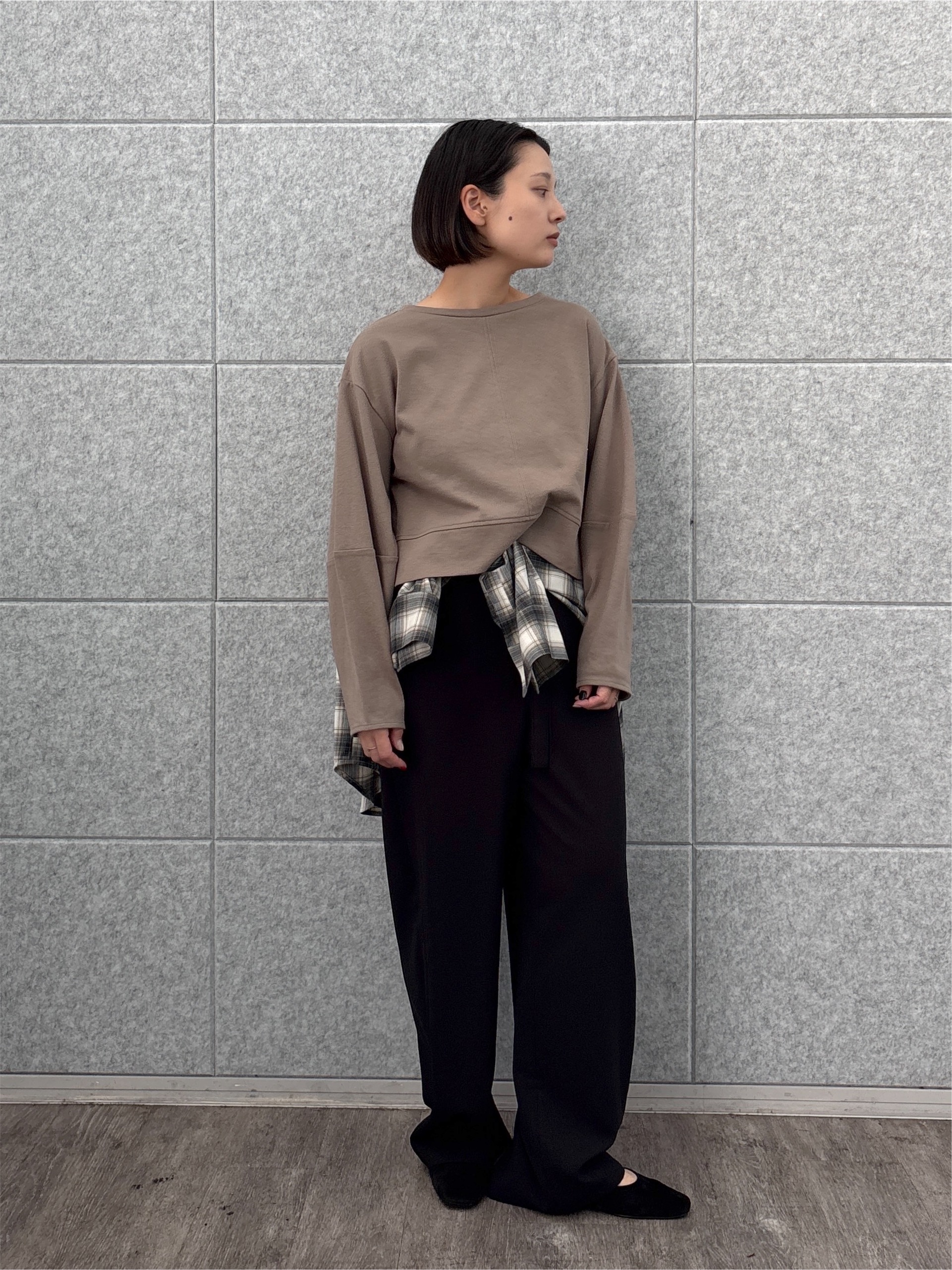 ayanoさんの「INDIVI｜ロングスリーブフォルムカットソー【洗える】」を使ったコーディネート