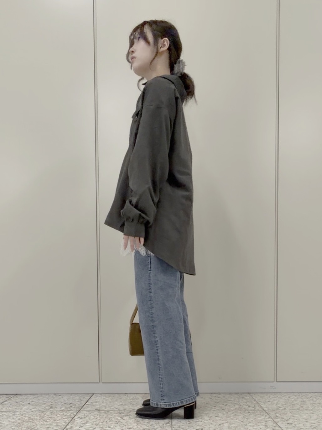 ひよりん⭐️さんの「SHOO･LA･RUE｜【洗濯機可/S-LL】着こなし広がる レイヤードアソートTシャツ」を使ったコーディネート