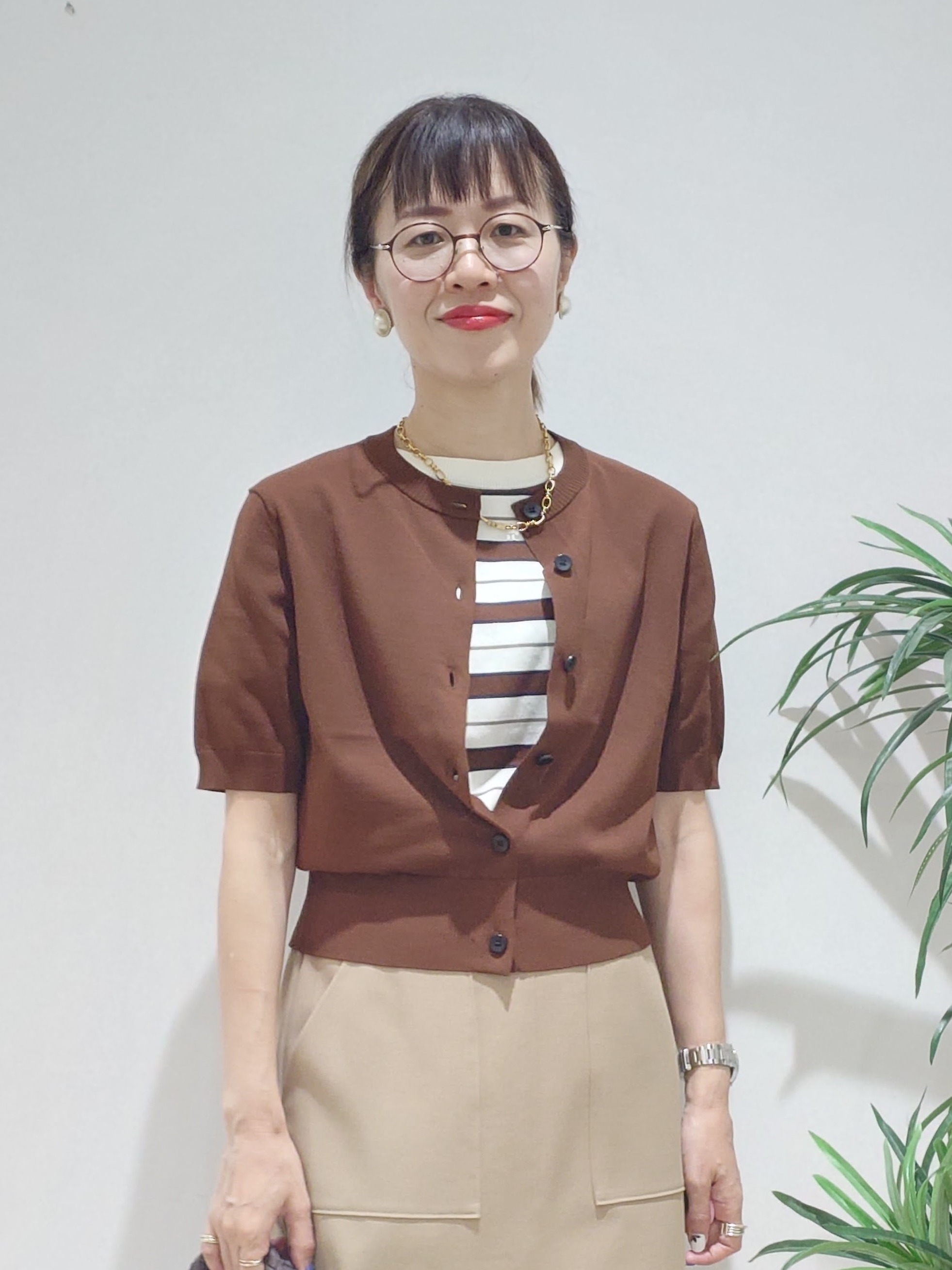 MUTSUKOさんの「UNTITLED｜【すっきり秋羽織り/前開きボタン】ドライタッチ5分袖カーディガン」を使ったコーディネート