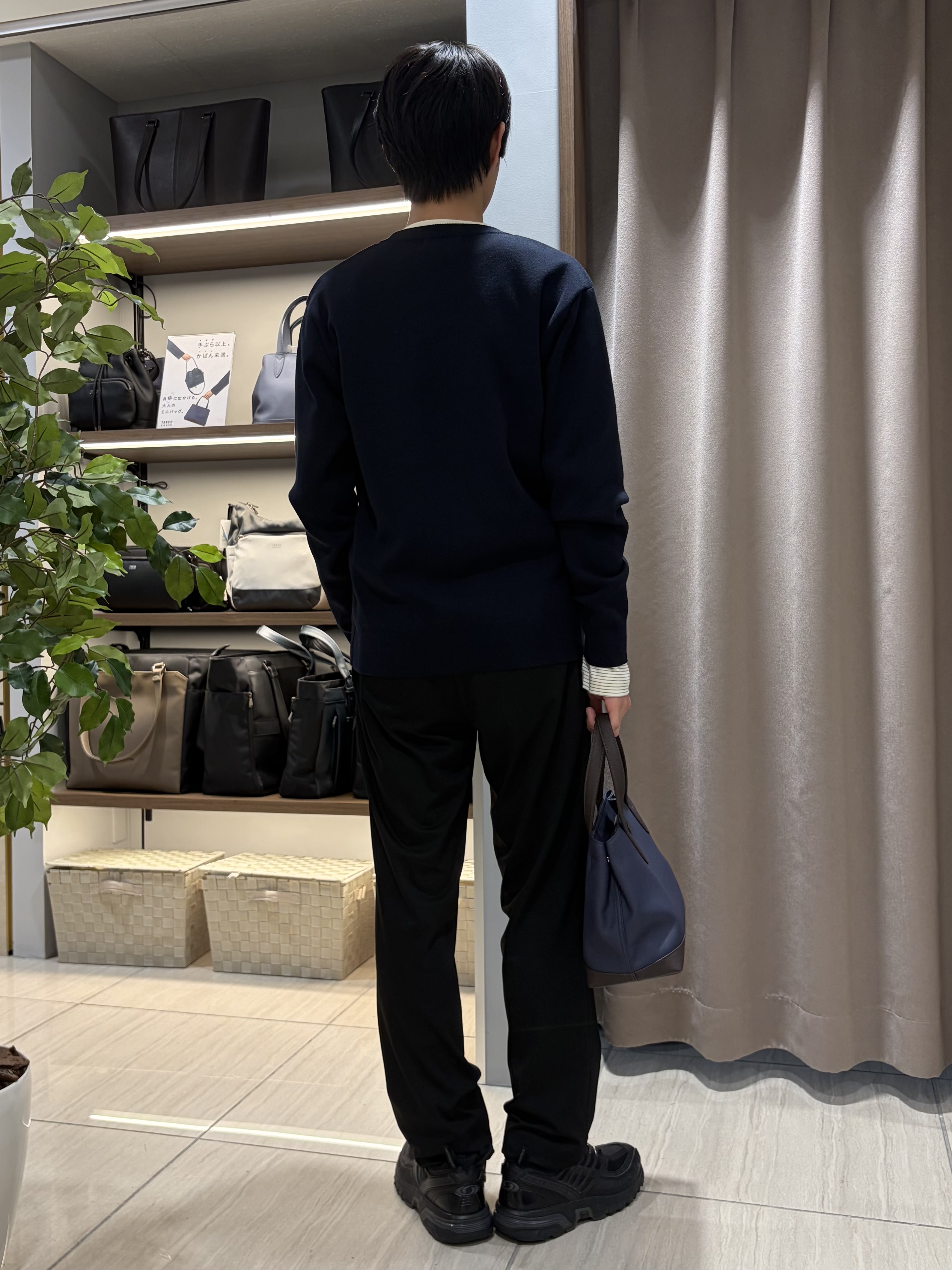 hiroさんの「TAKEO KIKUCHI｜【BOWLER HAT LABEL】日本製クルーネックカーディガン」を使ったコーディネート