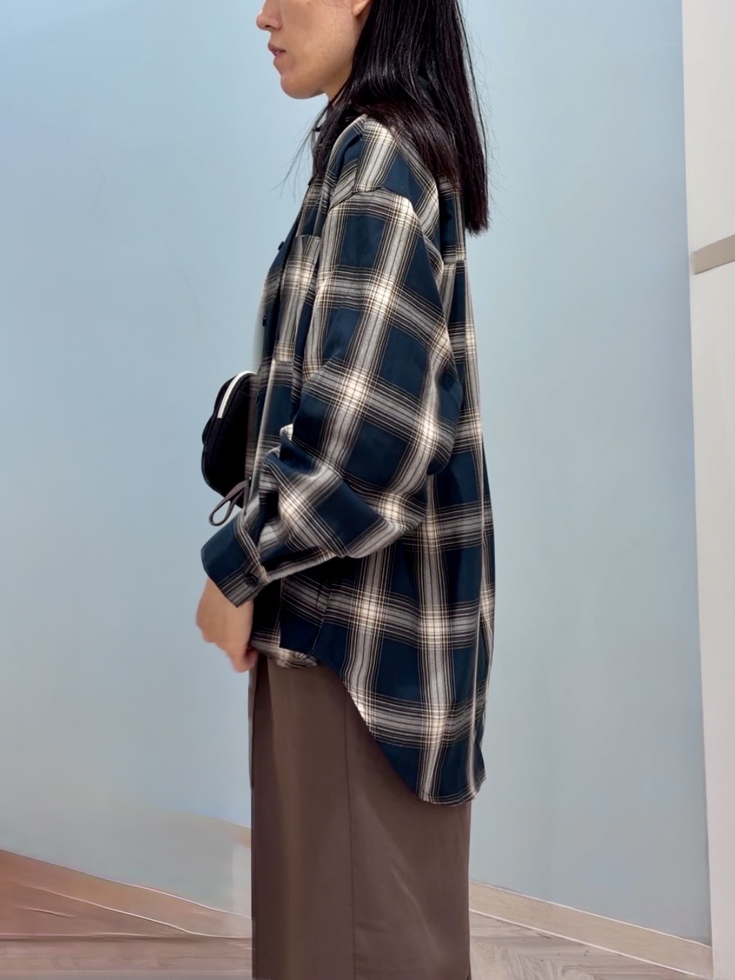 大西直穂さんの「SHOO･LA･RUE｜【洗濯後しわになりにくい/S-LL】気分で選ぶ 大人のデイリー使いに ベーシックシャツ」を使ったコーディネート