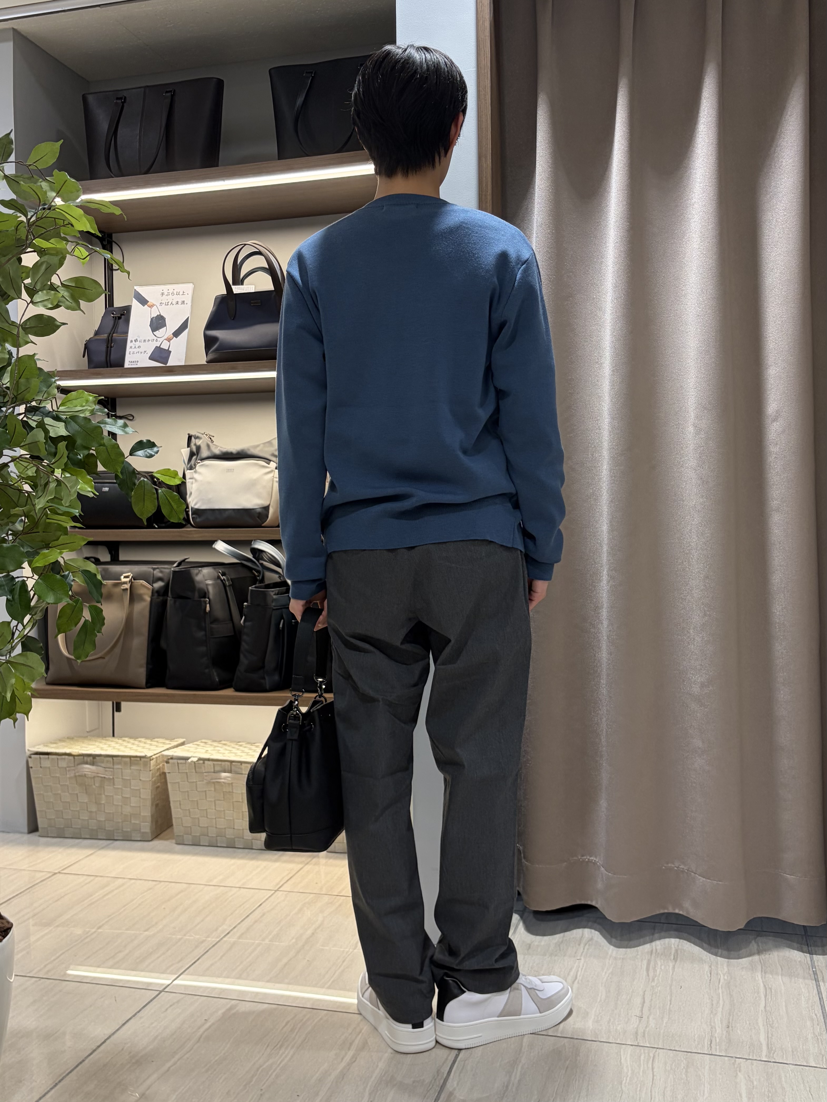 hiroさんの「TAKEO KIKUCHI｜【BOWLER HAT LABEL】日本製クルーネックカーディガン」を使ったコーディネート