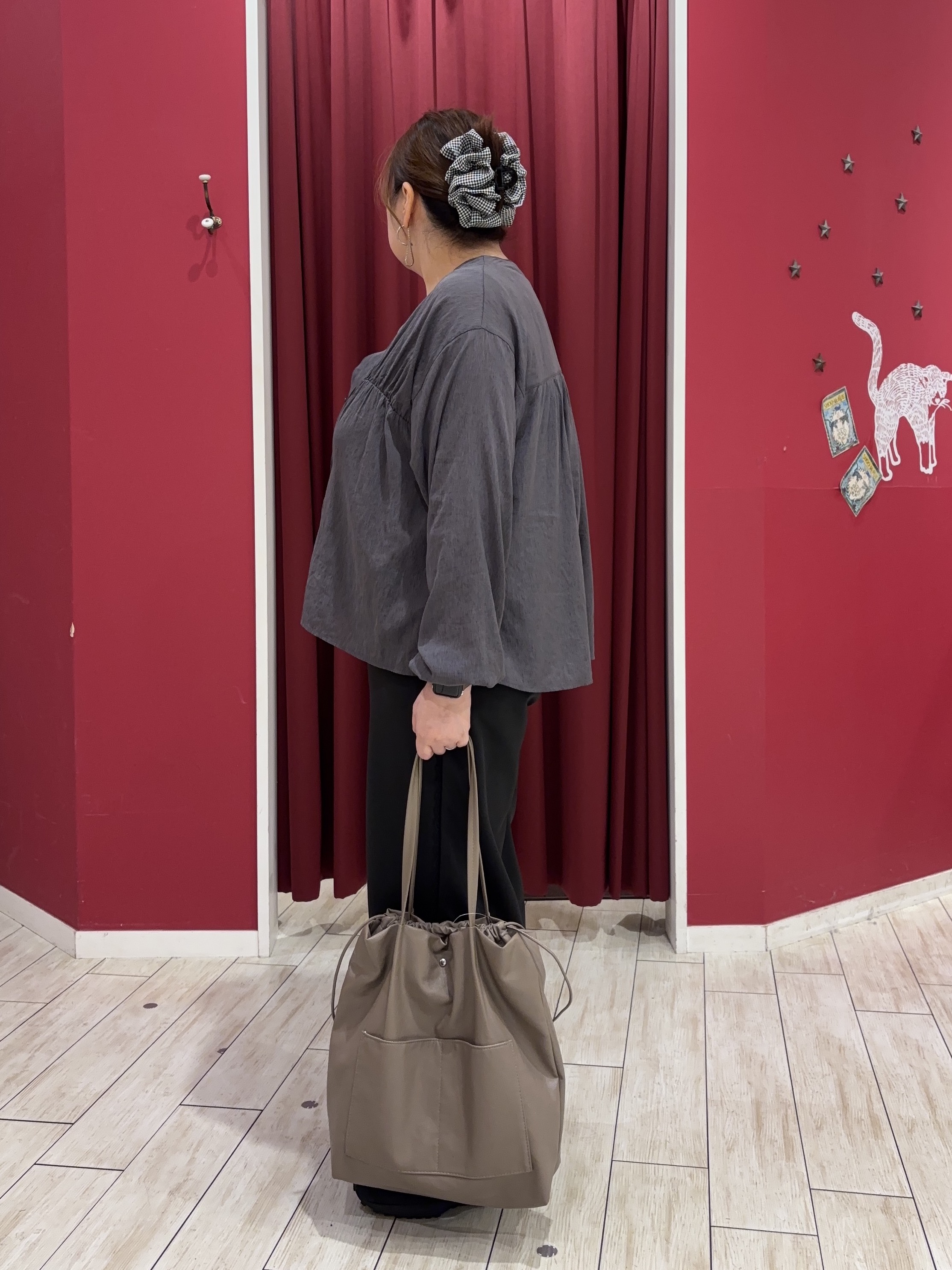 KOZAさんの「SHOO･LA･RUE｜【S-LL/洗濯機可】着痩せシルエット シャーリングシャツカーディガン」を使ったコーディネート