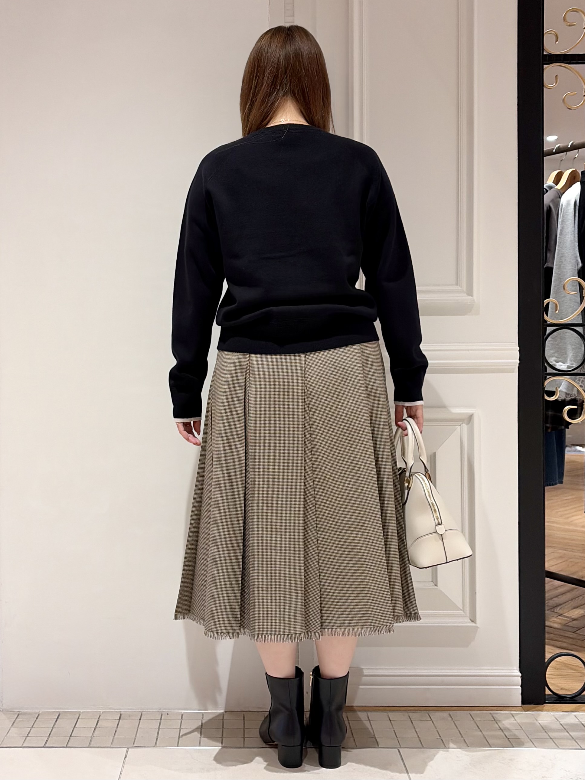 minowaさんの「DRESSTERIOR｜【6色展開/マシンウォッシャブル】コットンカシミヤニット」を使ったコーディネート