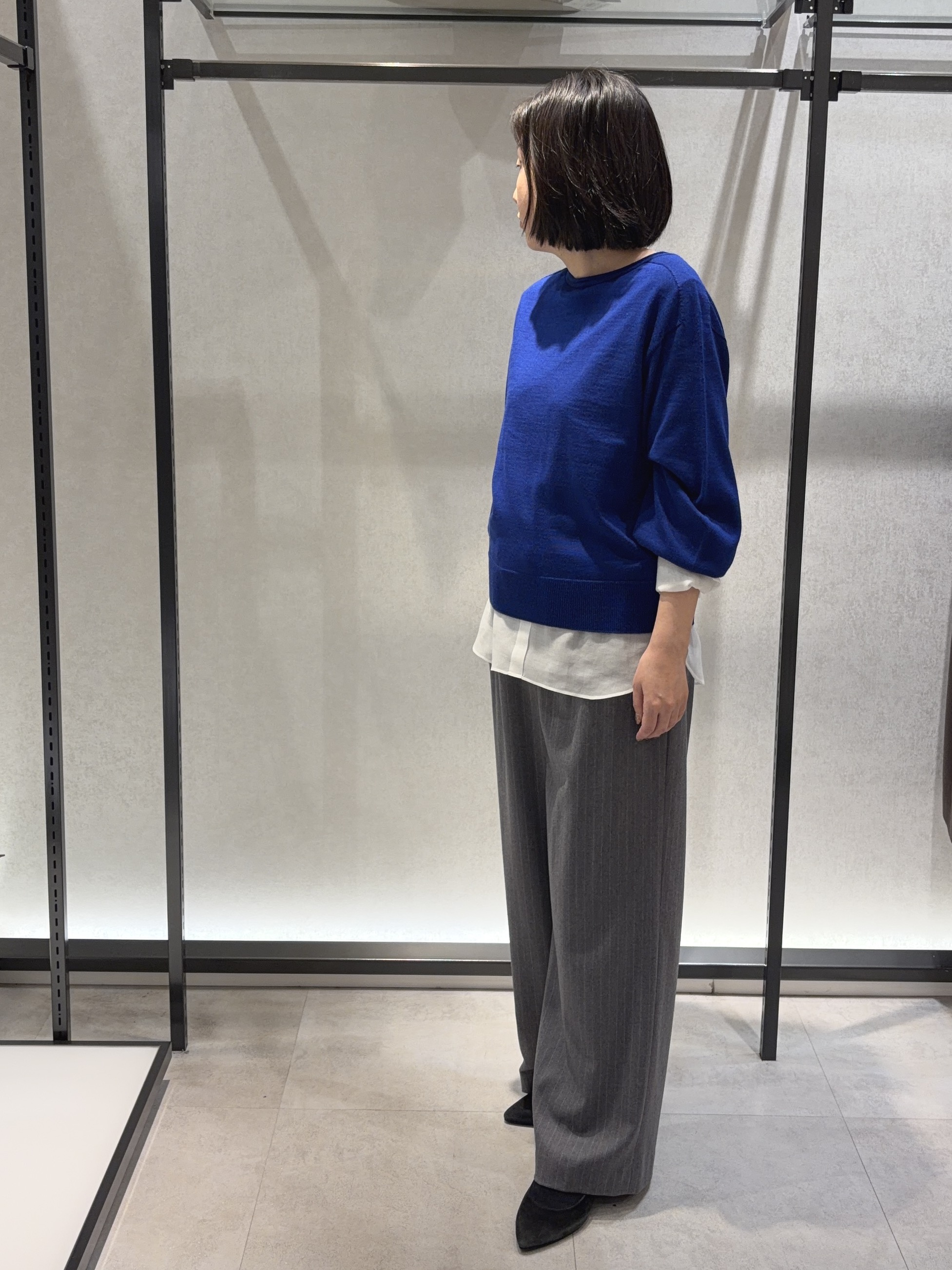 わたなべさんの「UNTITLED｜【大人の抜け感/8色展開】ボリュームスリーブニットプルオーバー」を使ったコーディネート