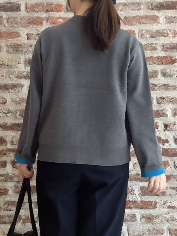 tokiさんの「THE SHOP TK｜もにゅ 袖配色カーディガン」を使ったコーディネート