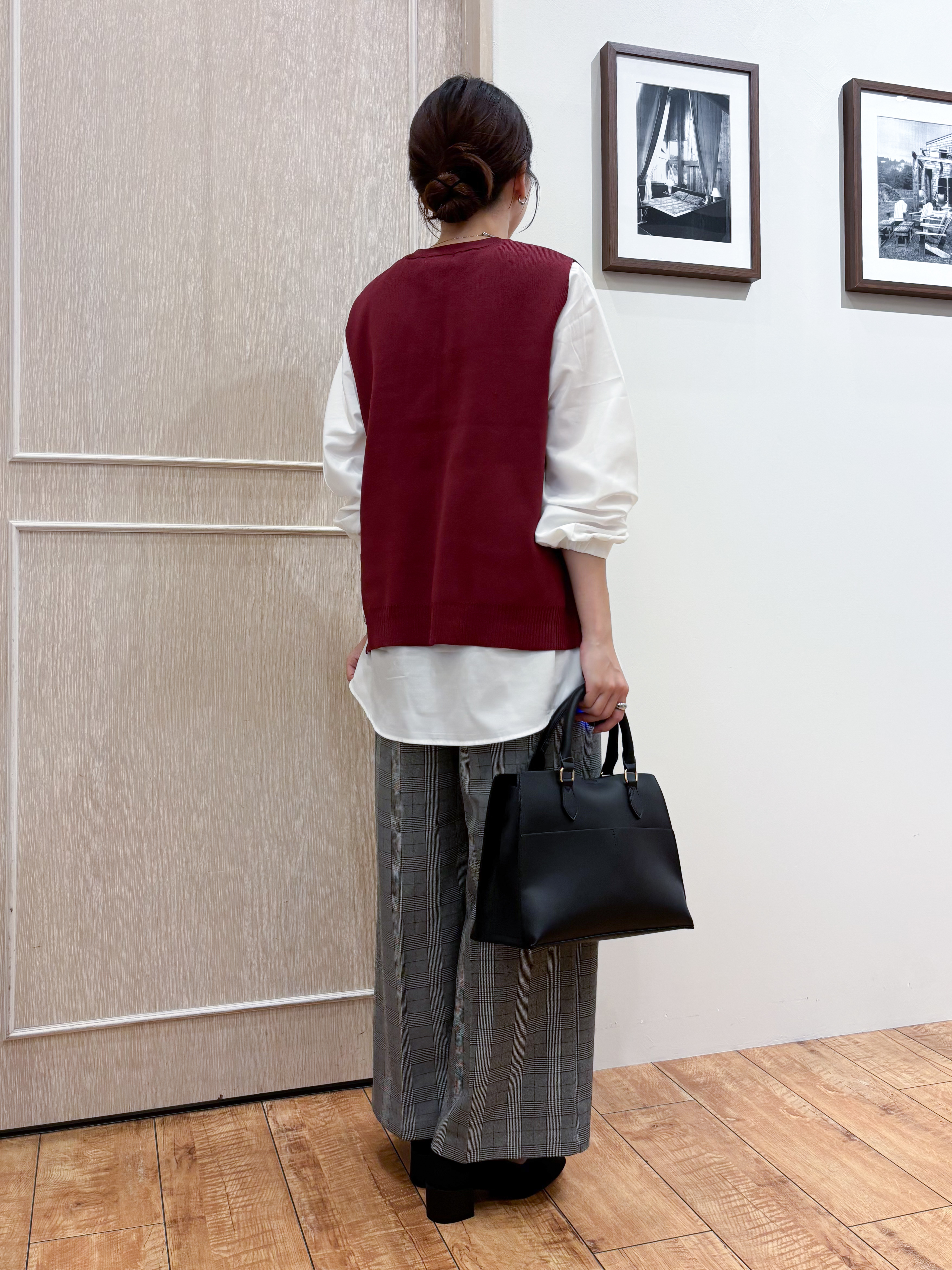 なみさんの「SHOO･LA･RUE｜【2点セット/S-LL】着回し自在 スポンディッシュニットベスト＆フレアシャツ」を使ったコーディネート