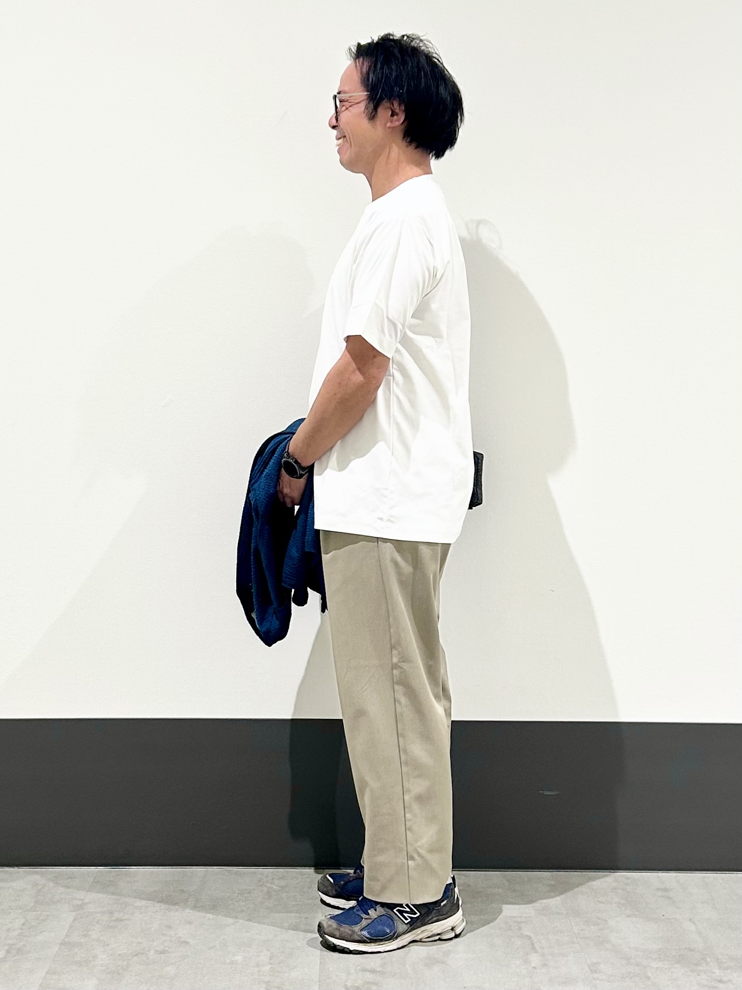 KENJI Iさんの「THE SHOP TK｜【2点セット／洗濯機OK】長袖カーディガン+半袖Tシャツ」を使ったコーディネート